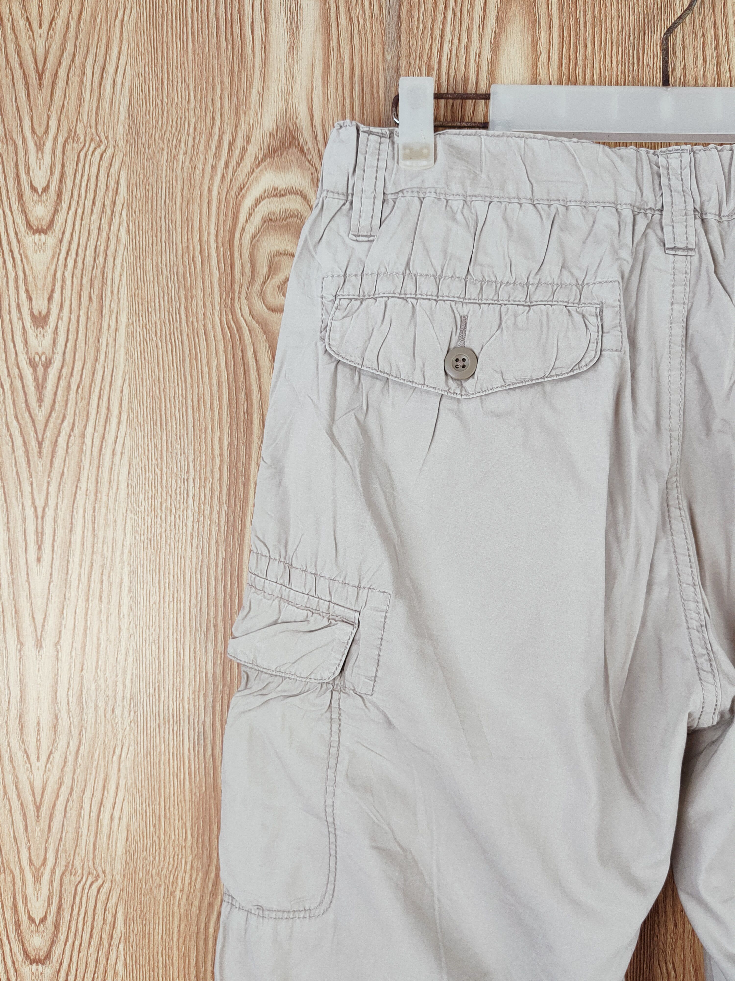 Japanese Brand Uniqlo Beige Multipocket Short Pants #W285 Size US 29 - 8 Thumbnail
