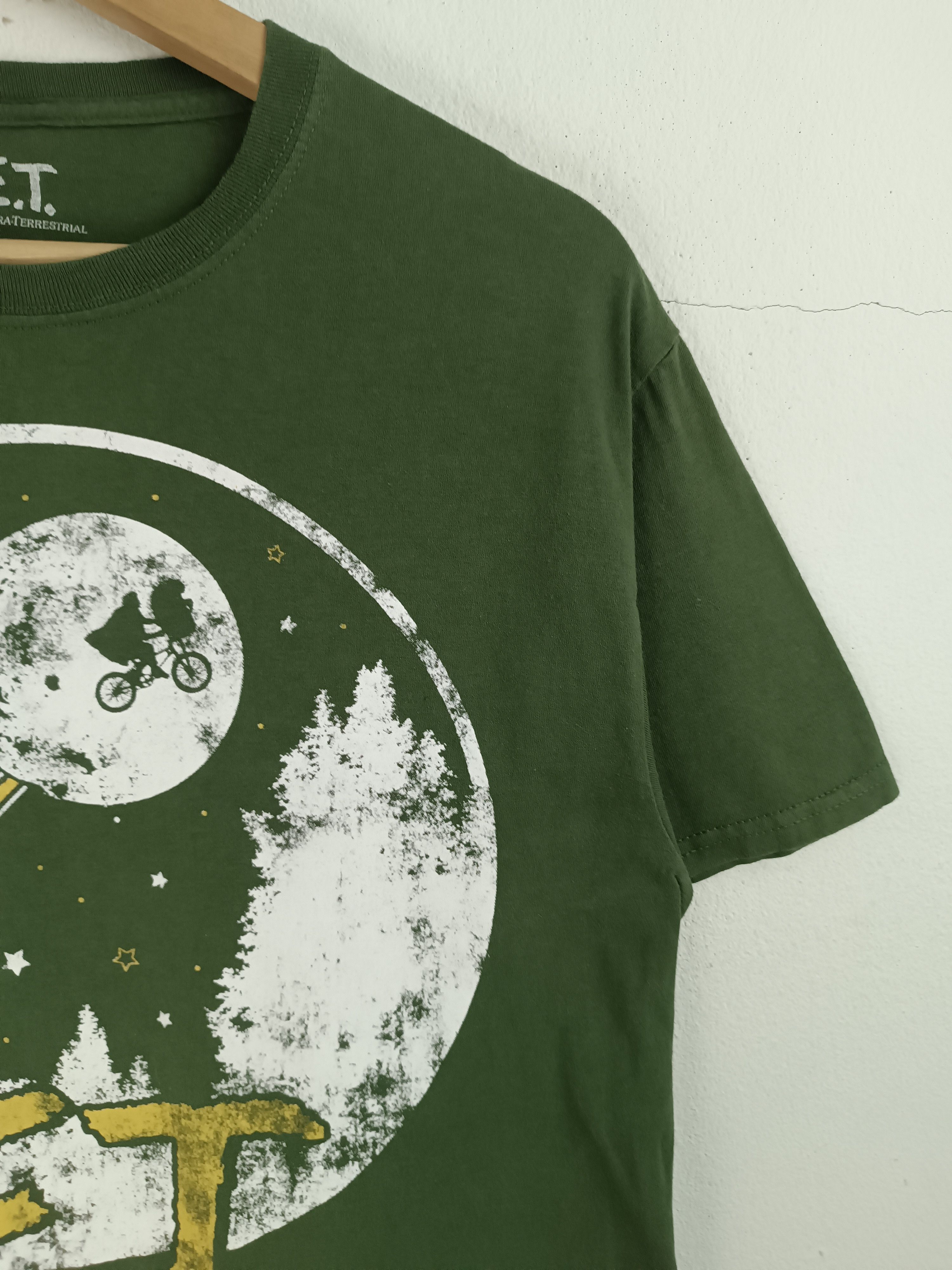 Vintage VINTAGE E.T. EXTRA-TERRESTRIAL FADED TEE goonies gremlins Size US S / EU 44-46 / 1 - 5 Thumbnail