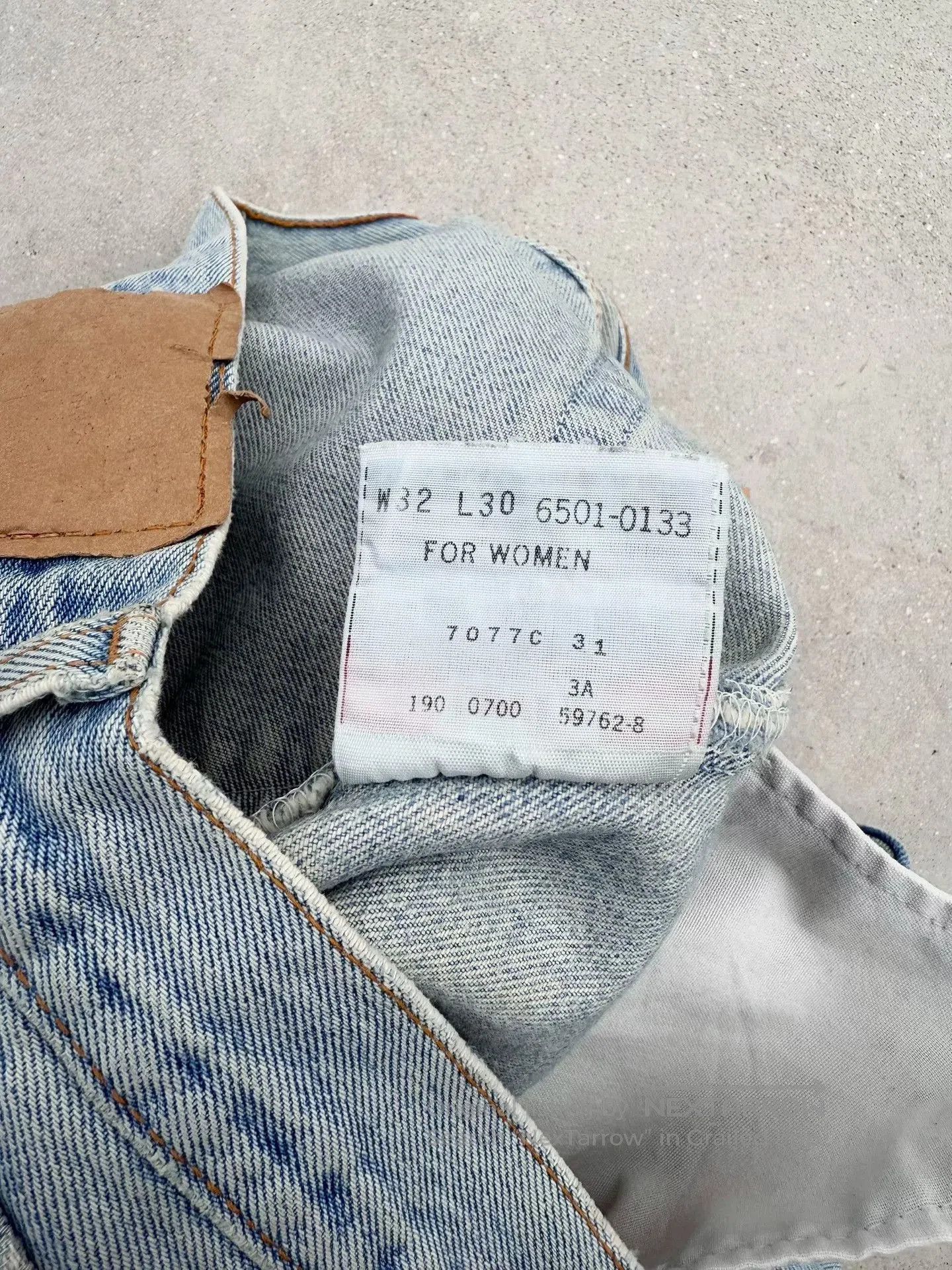 Vintage Vintage 00s Levi's 501 Straight Jeans. Size 31" - 5 Thumbnail