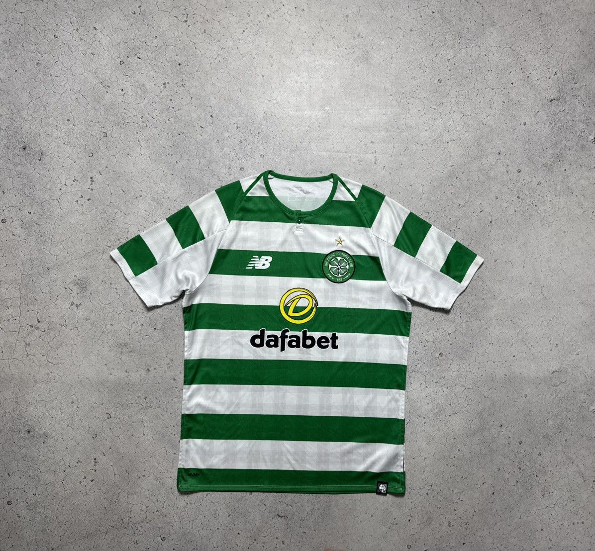 New Balance New Balance FC Celtic 2018/2019 Vintage Soccer Jersey Size US S / EU 44-46 / 1 - 1 Thumbnail