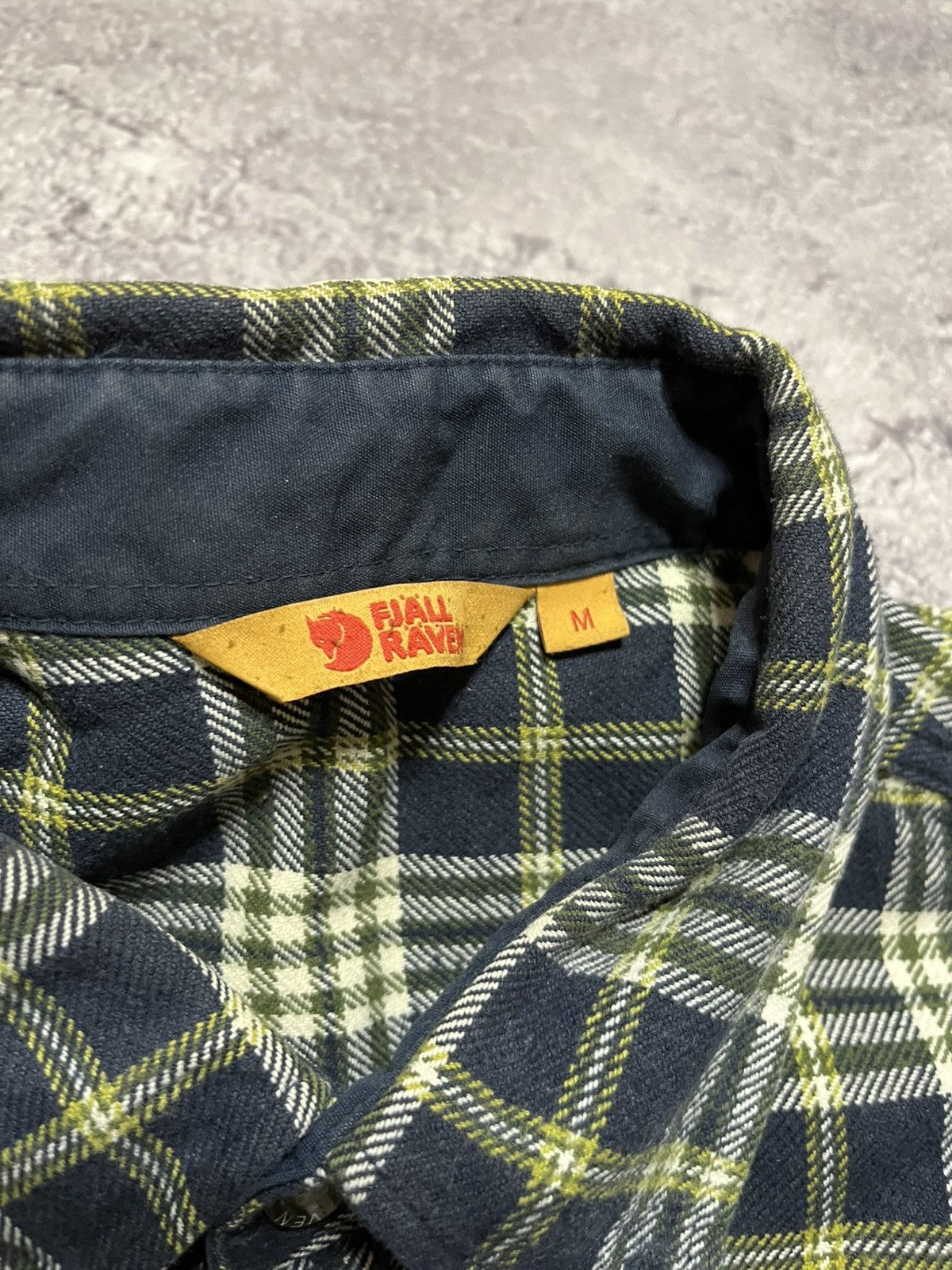 Fjallraven Fjallraven up button Duck shirt Size US M / EU 48-50 / 2 - 6 Thumbnail