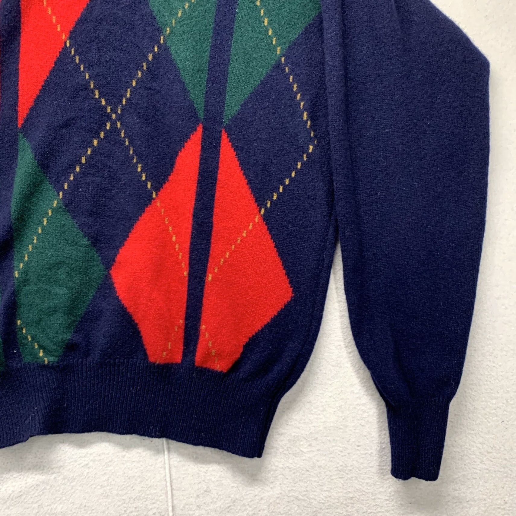 Vintage VINTAGE John Ashford Men’s Pullover Sweater Long Sleeve Crew Neck Argyle Knit Wool Lambswool Navy 80s 90s Retro Casual Size US M / EU 48-50 / 2 - 3 Thumbnail