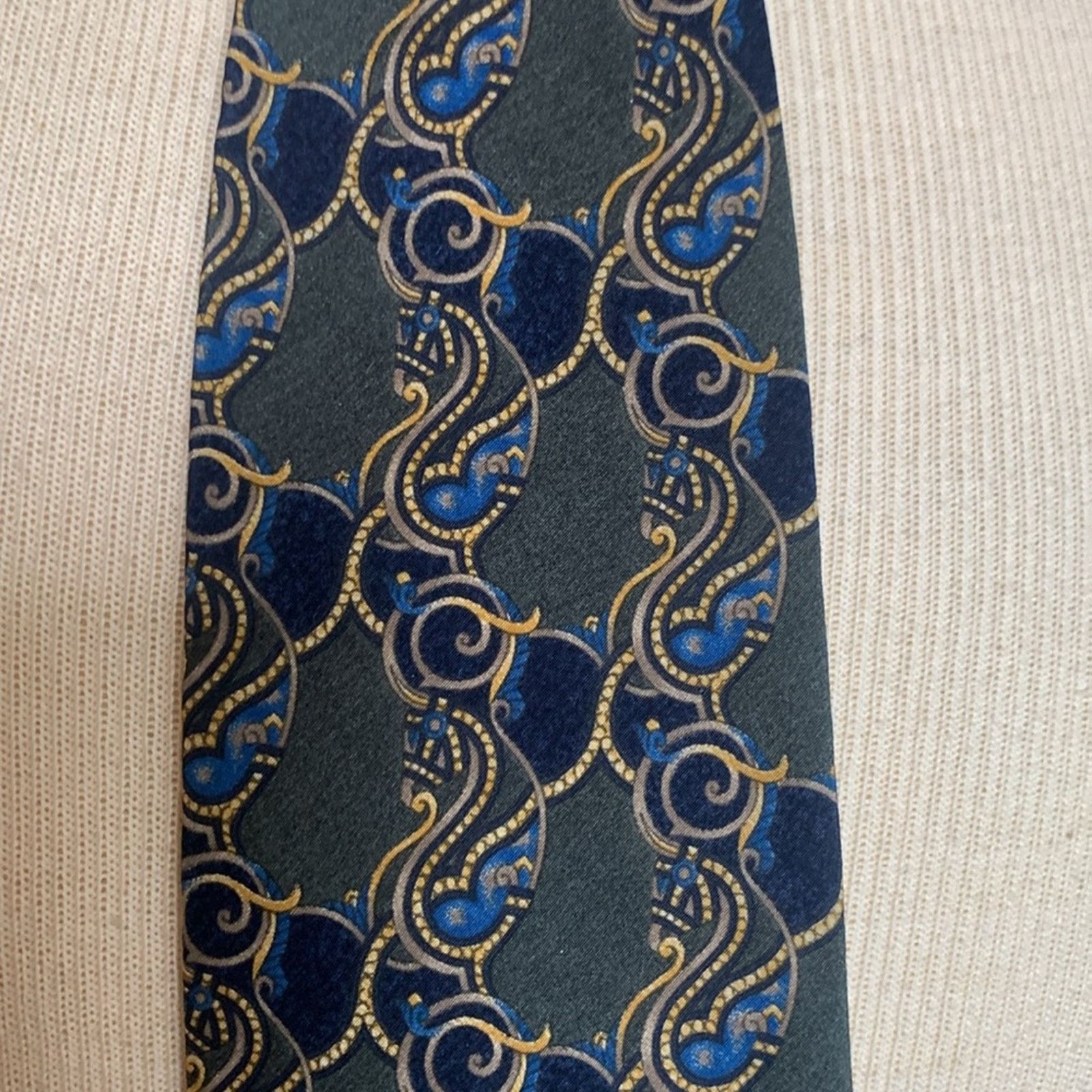 Vintage MMA Metropolitan Museum of Art textile print 100% silk tie Size ONE SIZE - 3 Thumbnail