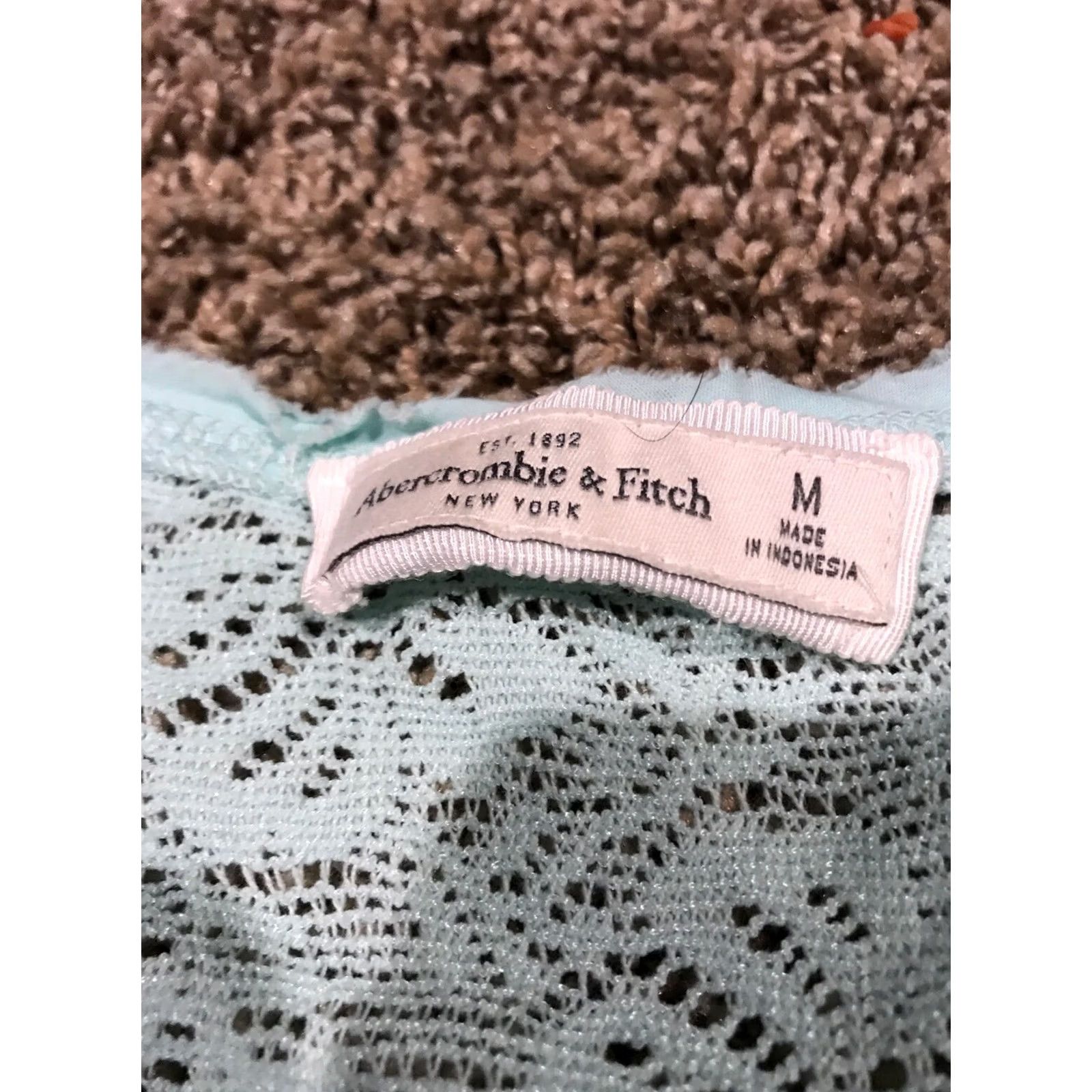 Abercrombie & Fitch Abercrombie & Fitch Womens M Lace 3/4 Sleeve Shirt Polyester Blend Green 25” Length Mens Women Size M / US 6-8 / IT 42-44 - 2 Thumbnail
