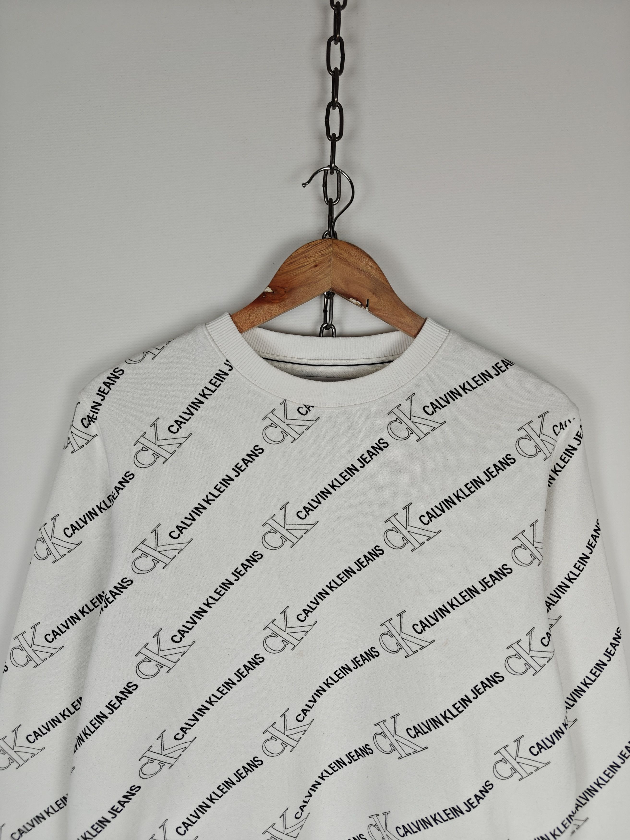 Calvin Klein Calvin Klein Jeans Sweatshirt Crewneck Monogram Pullover S Size US S / EU 44-46 / 1 - 2 Thumbnail