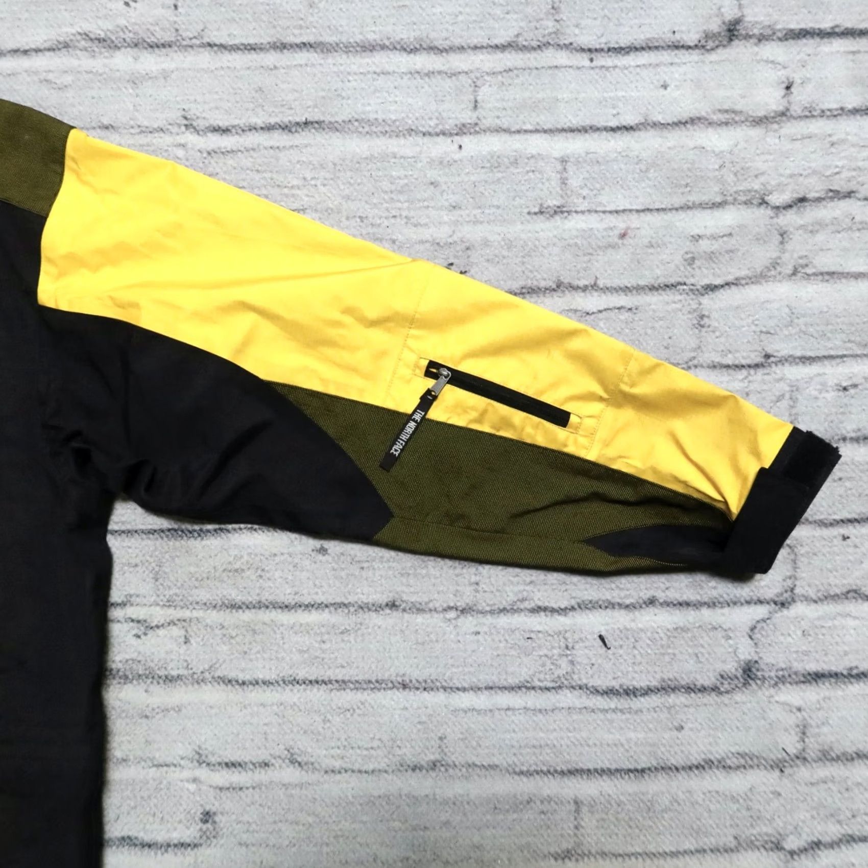 The North Face Vintage North Face Goretex Mountain Guide Parka Jacket M Yellow 90s Mens Jeans? Size US M / EU 48-50 / 2 - 5 Thumbnail