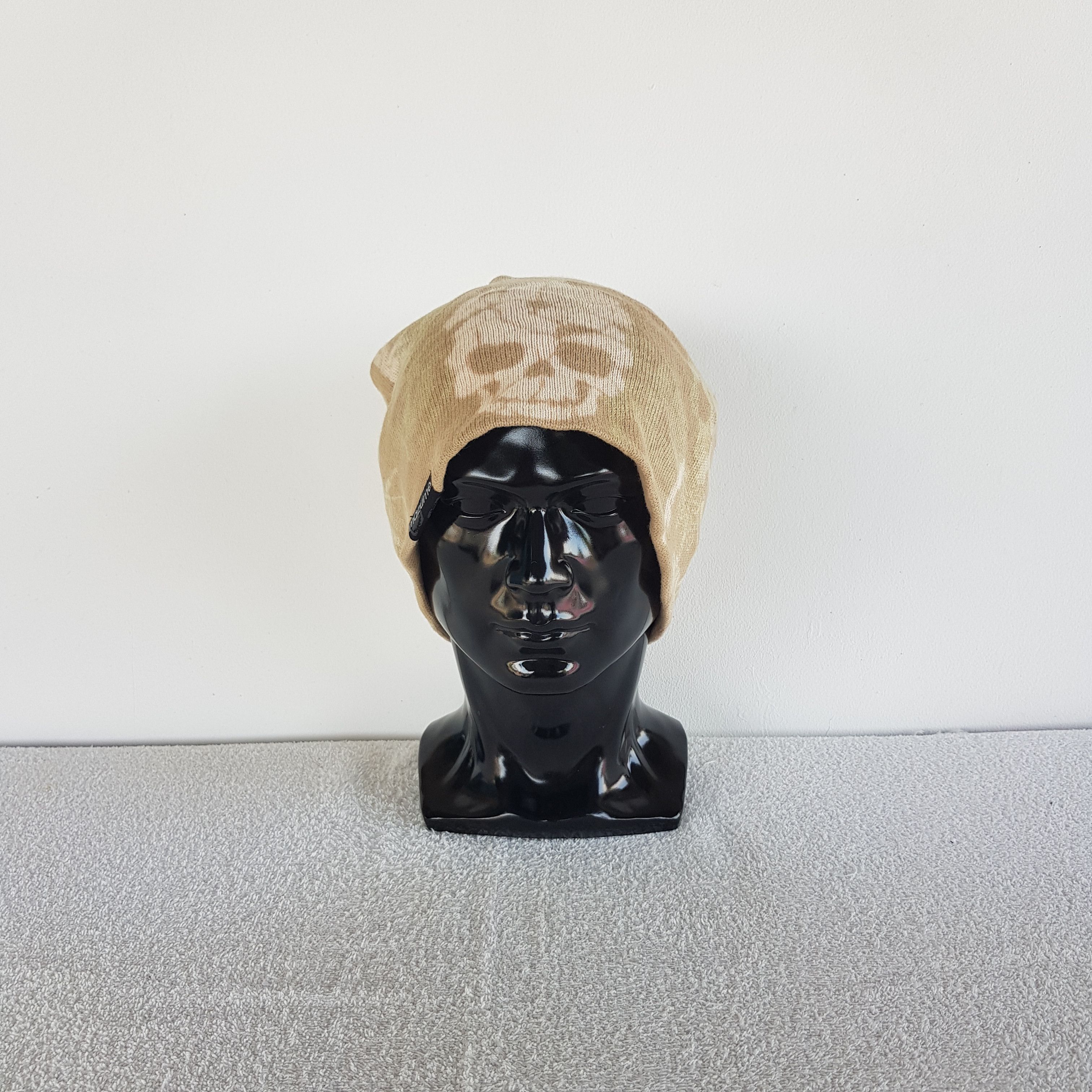 Japanese Brand Vintage Skulls Rocks Beanie Mazume Snow Caps Hats Size ONE SIZE - 2 Thumbnail