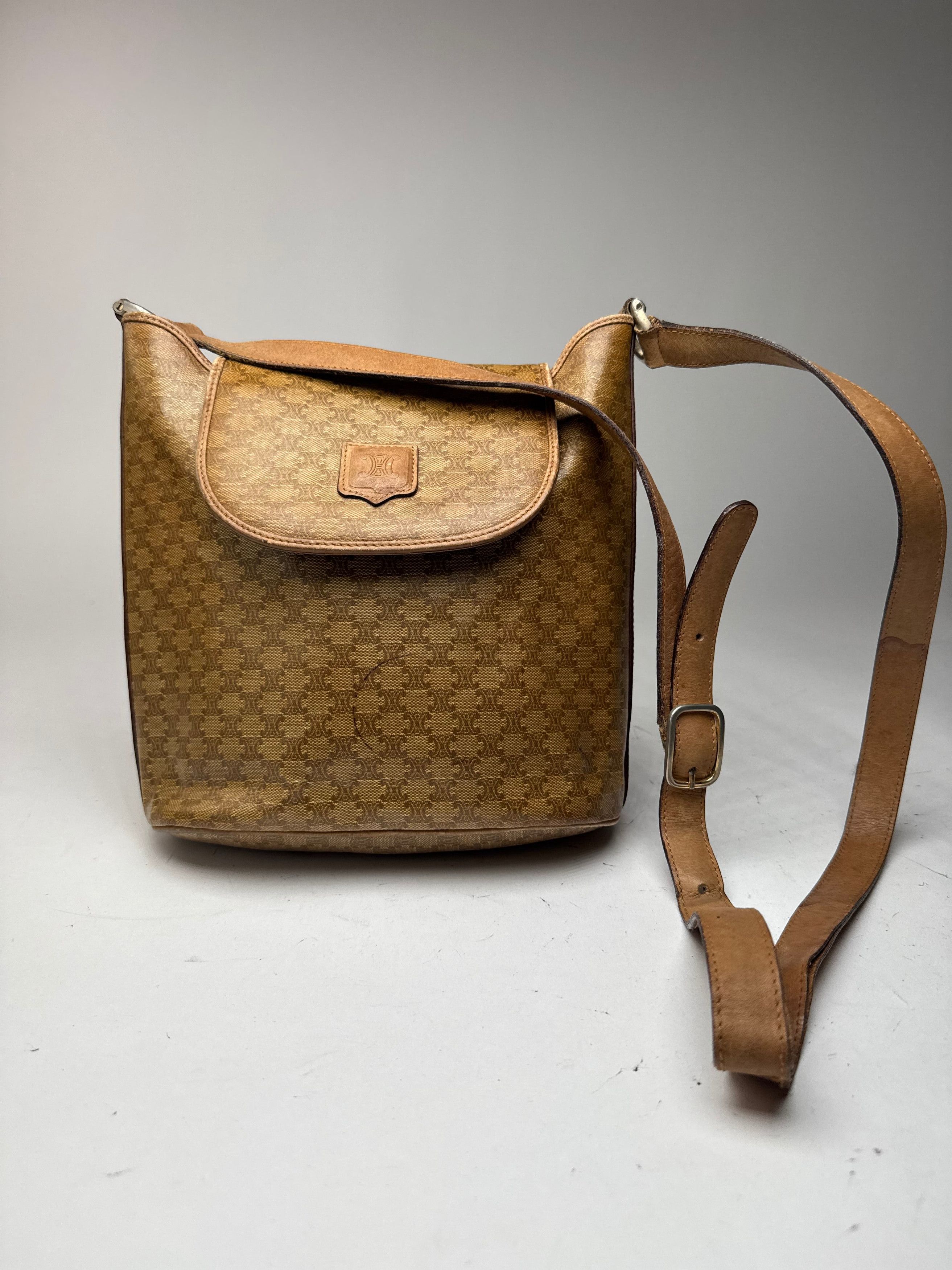 Celine Vintage Triomphe Monogramm Leather Bag Gold Brown Size ONE SIZE - 1 Thumbnail
