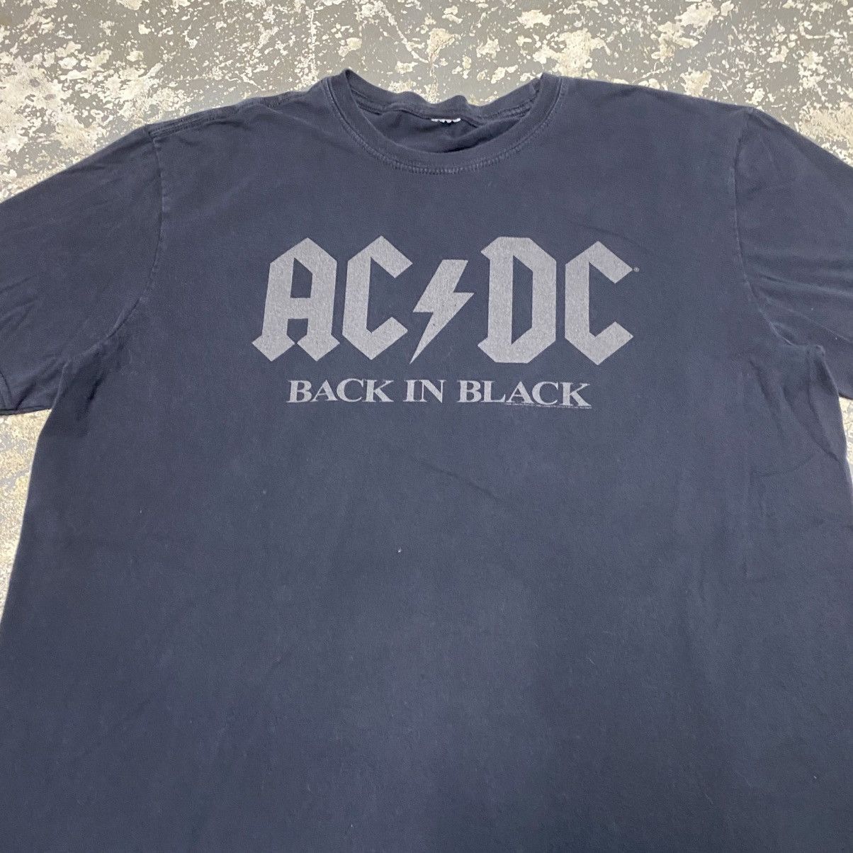 Band Tees Y2K AC/DC Back in Black Band T-shirt Size US L / EU 52-54 / 3 - 11 Thumbnail