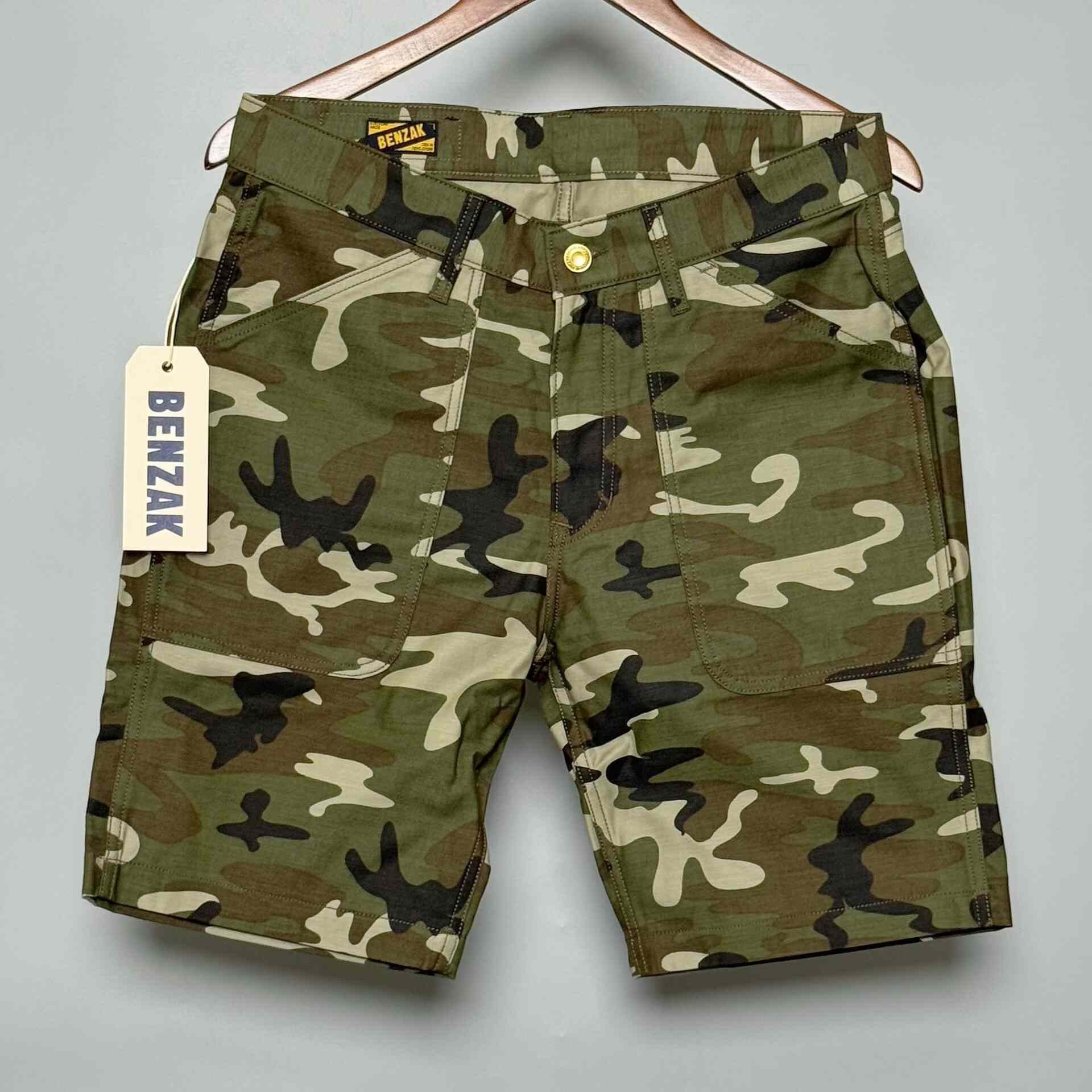 Bdg BDD Camouflage Vintage Bread Shorts Size US 31 - 1 Thumbnail
