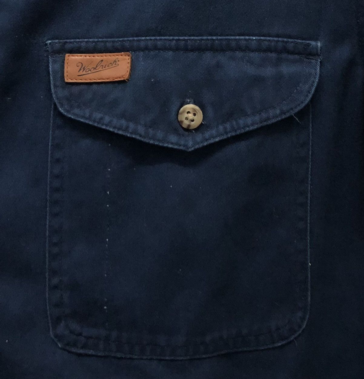 Vintage Woolrich Outdoor Guide Collection Men's Navy Button-Up Shirt Size US M / EU 48-50 / 2 - 5 Thumbnail