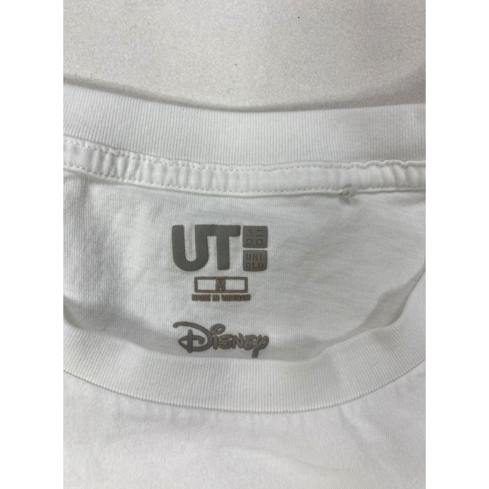 Uniqlo Uniqlo Disney Mickey Mouse Graphic Pocket T-shirt Women Medium Short Sleeve Size M / US 6-8 / IT 42-44 - 5 Thumbnail