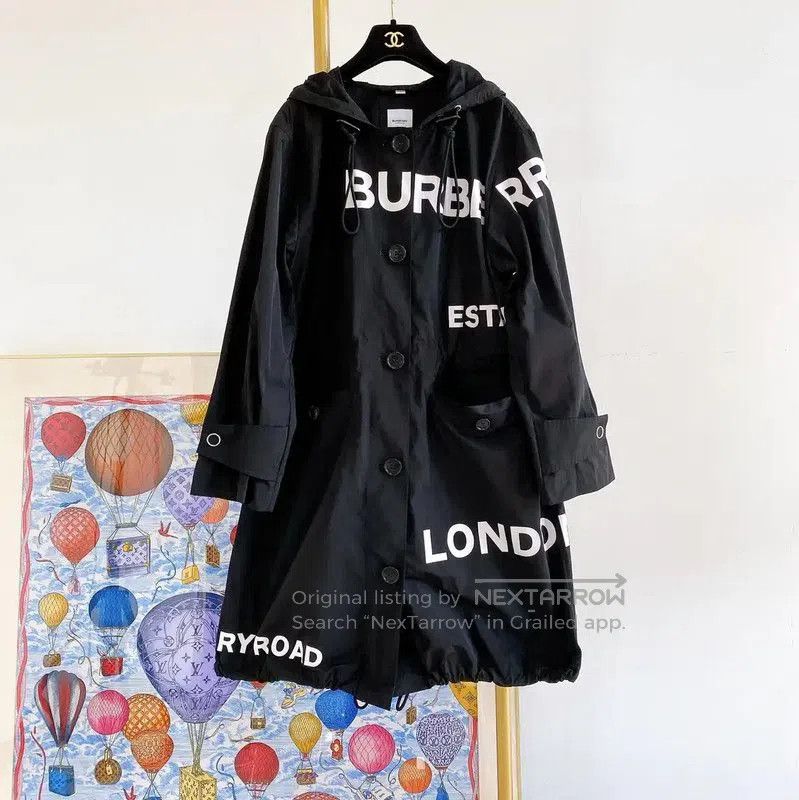 Burberry Burberry Spring Autumn Black Polyester Women's Coat. Size S / US 4 / IT 40 - 1 Thumbnail