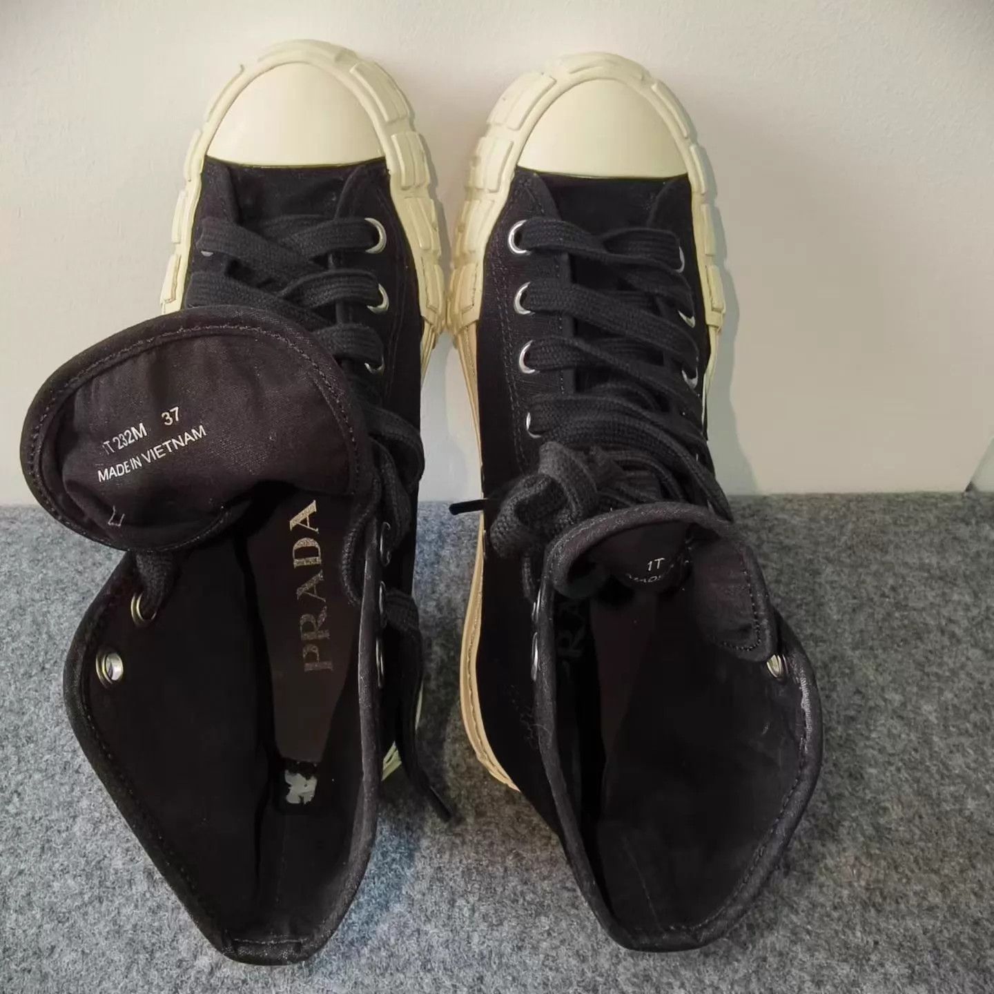 Prada PRADA Triangle Logo High-Top Sneaker 37 99 Size US 6.5 / IT 36.5 - 7 Thumbnail