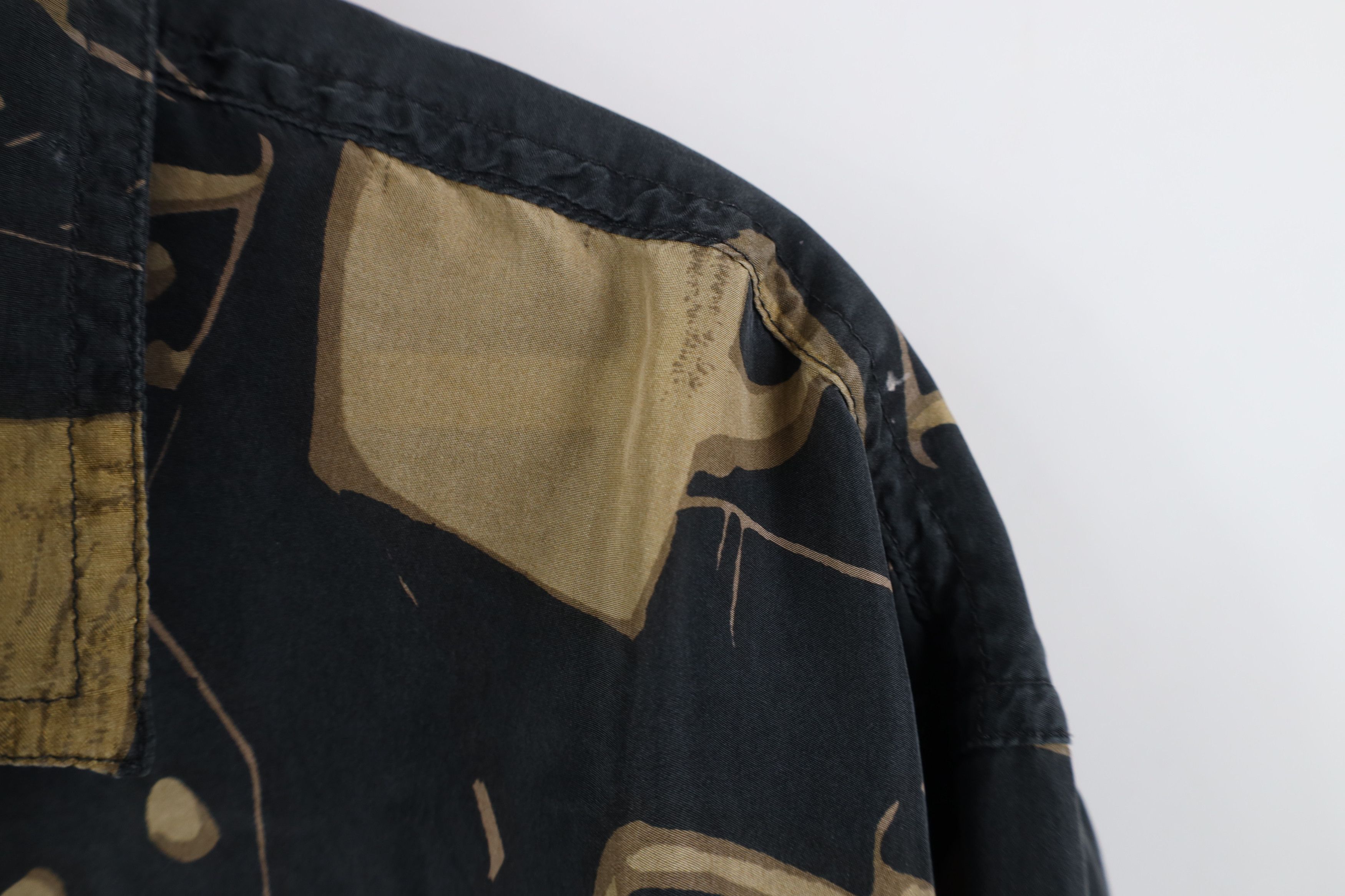 Vintage Vintage 90s Streetwear Baggy Fit Silk Collared Button Shirt Size US S / EU 44-46 / 1 - 7 Thumbnail