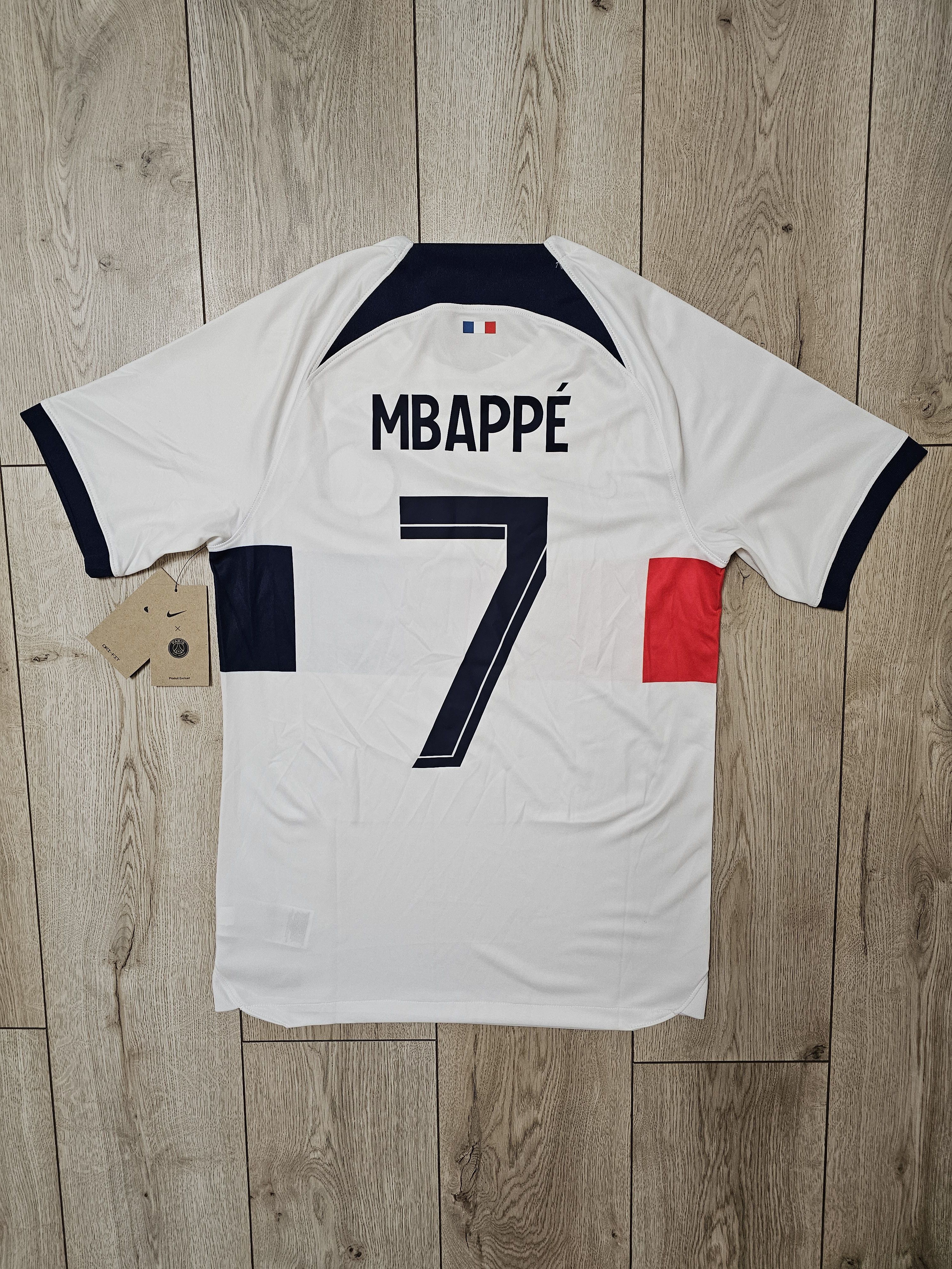 Nike PSG PARIS SAINT-GERMAIN 2024 MBAPPE FOOTBALL SOCCER JERSEY Size US S / EU 44-46 / 1 - 1 Thumbnail