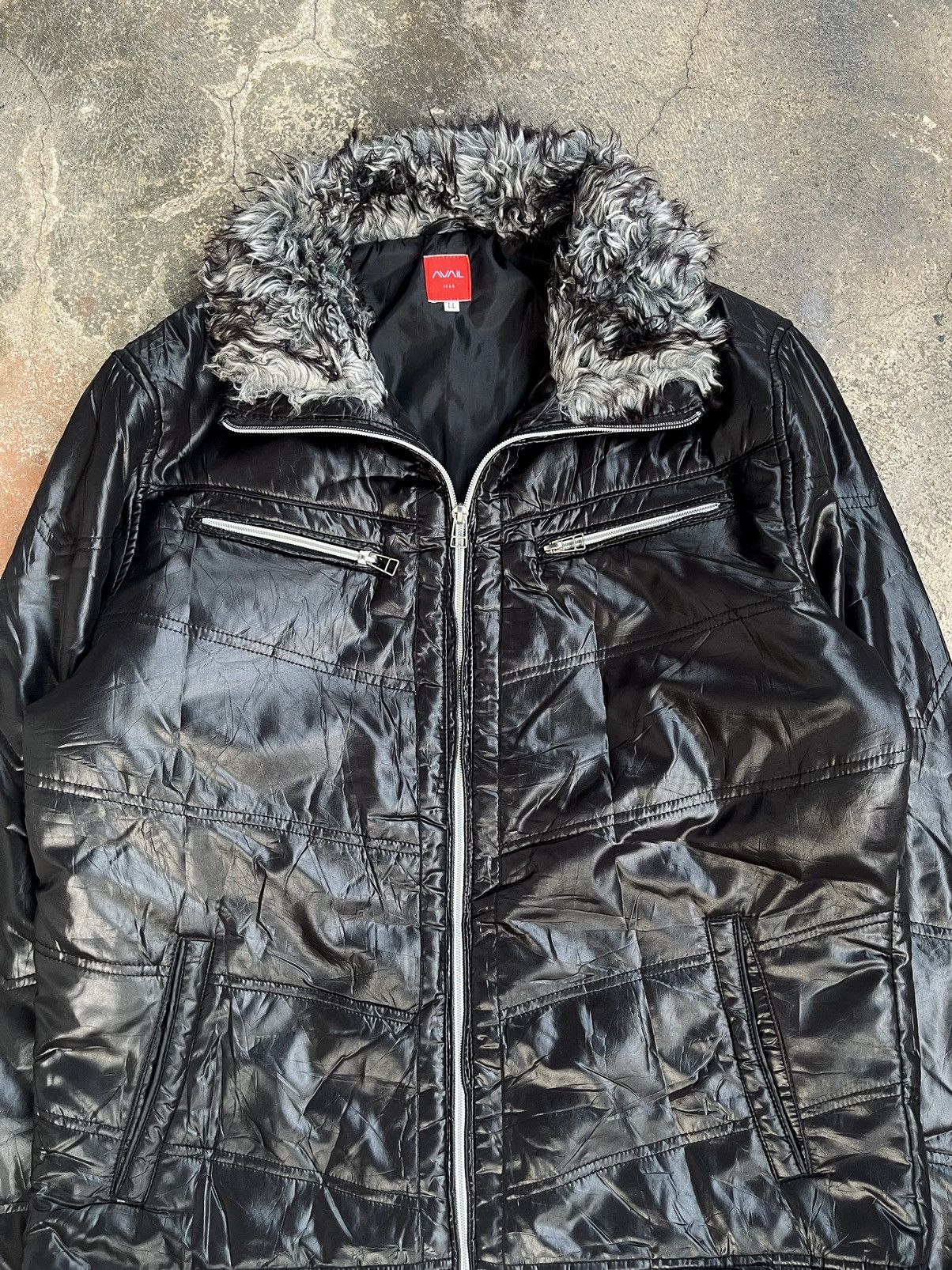 2000s JAPANESE AVAIL FUR PUFFER JACKET GOTHIC PUNK STYLE