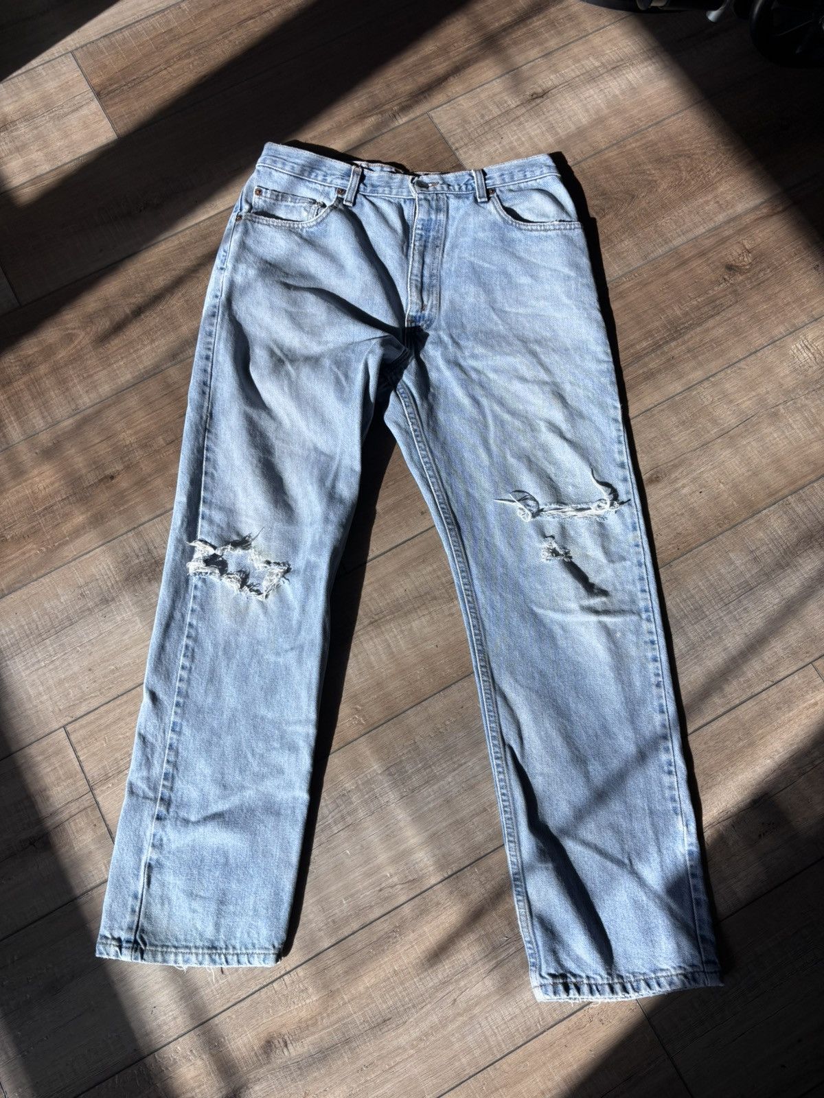 Levi's × Levi's Vintage Clothing × Vintage Distressed Vintage 00s Levi’s 505 Jeans Size US 34 / EU 50 - 1 Thumbnail