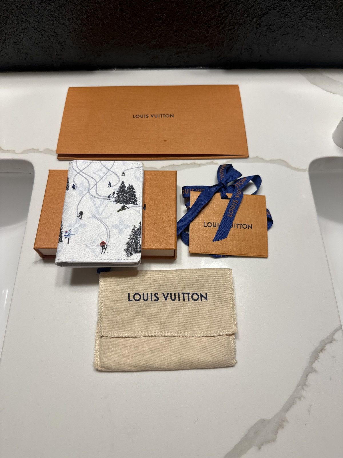 Louis Vuitton Louis Vuitton Ski Pocket Organizer Size ONE SIZE - 5 Thumbnail