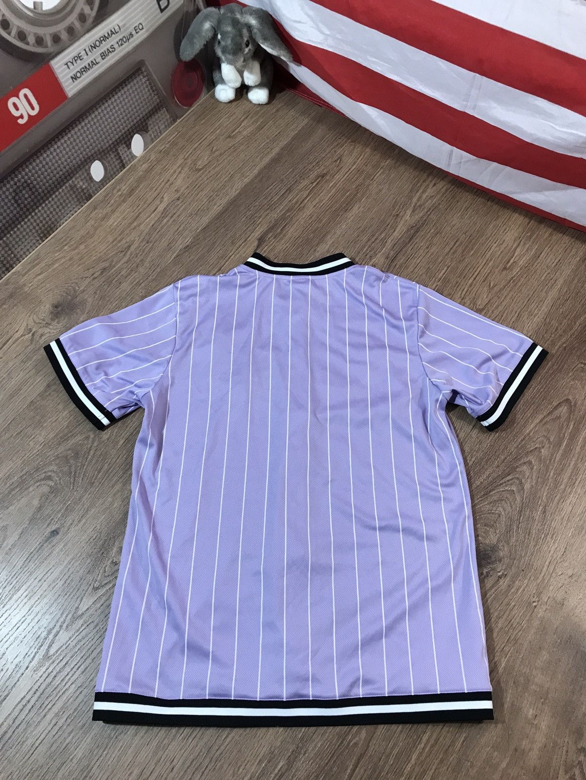 Karl Kani Karl Kani T shirt streetwear y2k on buttons size M Size US M / EU 48-50 / 2 - 8 Thumbnail