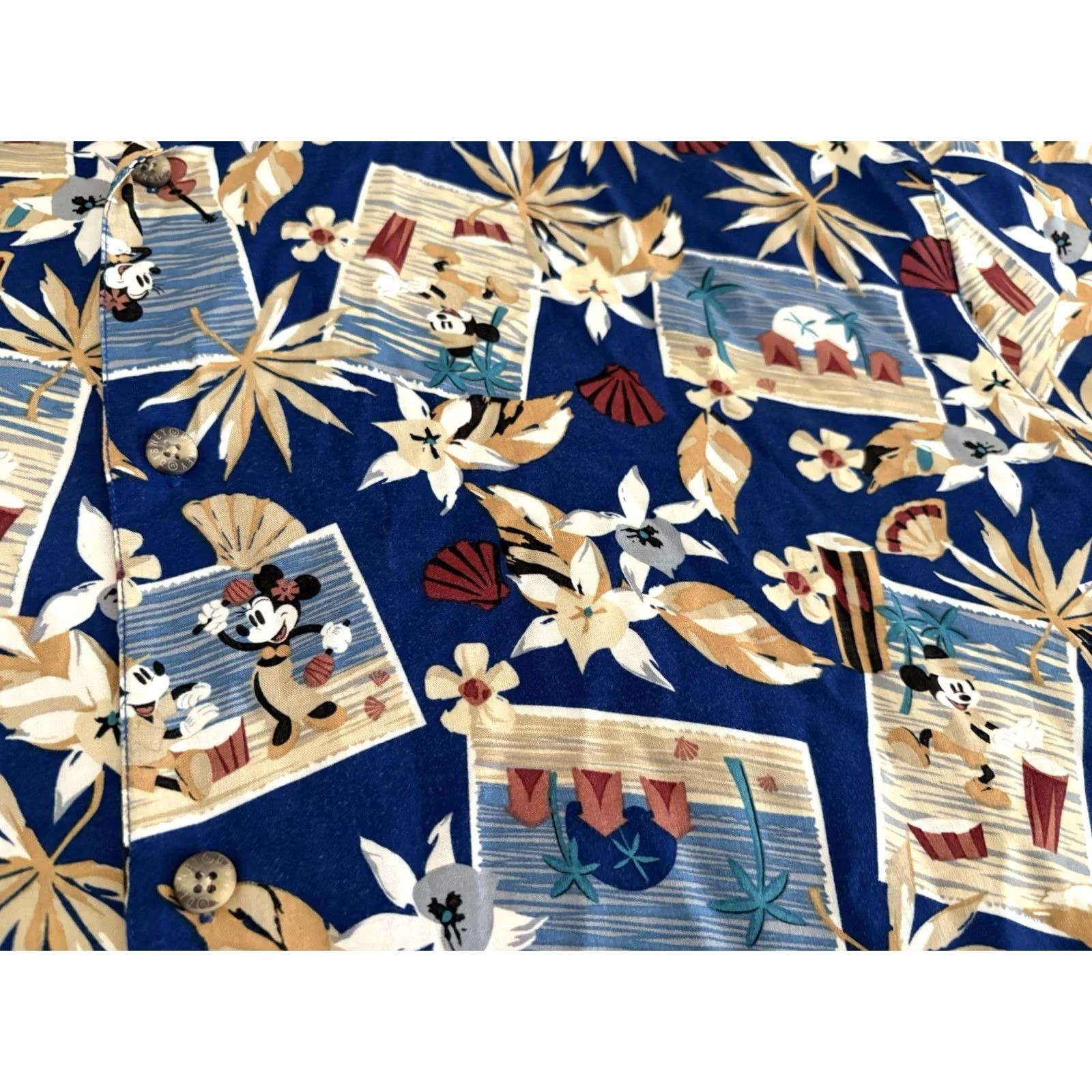 Disney Disney Mickey Mouse Minnie Mouse Button-Up Shirt XL Men Short Sleeve Rayon Hawaiian Beach Tropical Multicolor Size US XL / EU 56 / 4 - 3 Thumbnail
