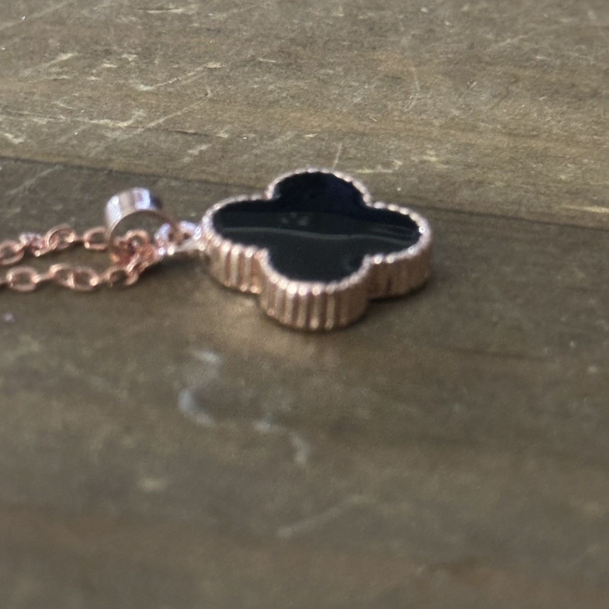 Other Rose gold black clover pendant necklace Size ONE SIZE - 5 Thumbnail