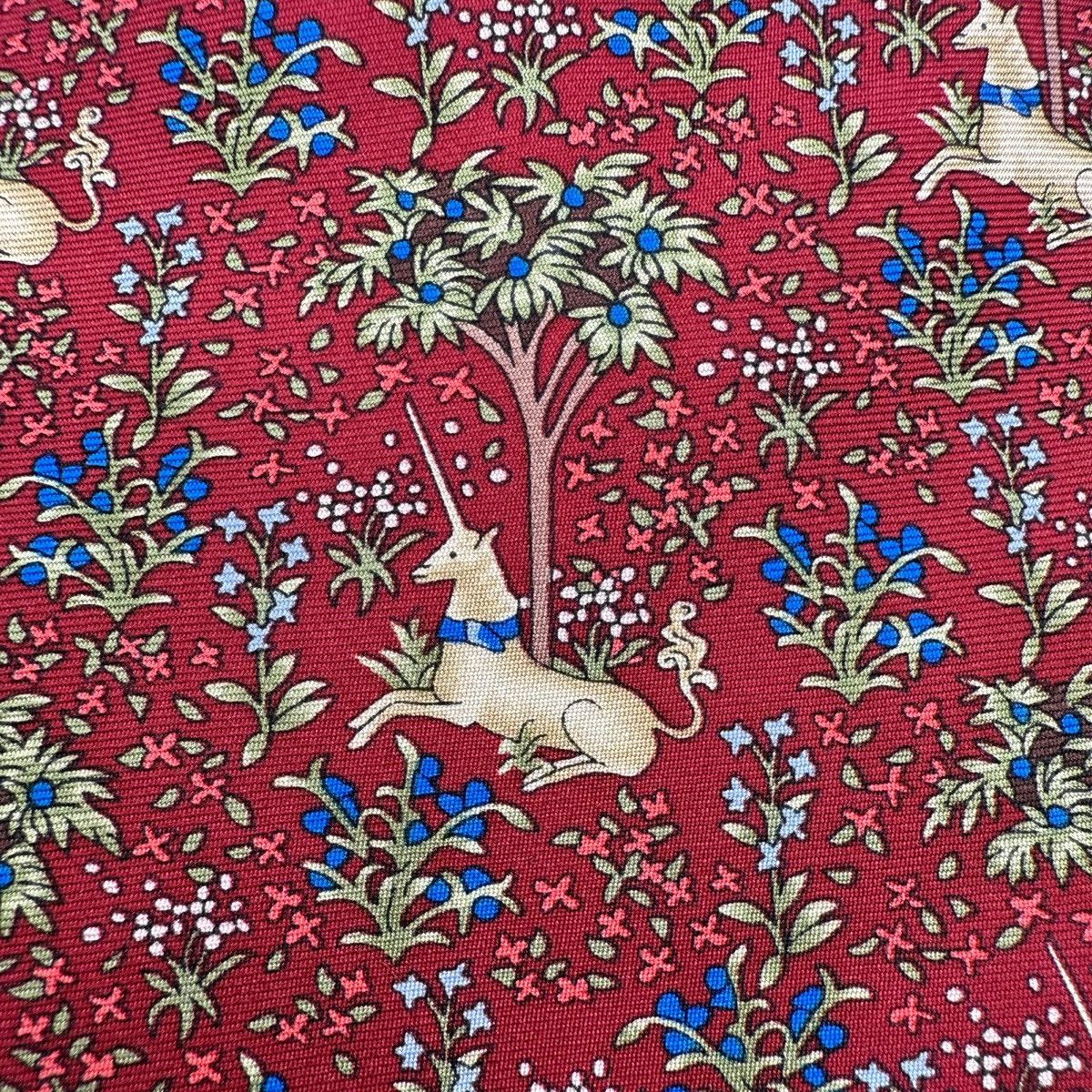 Other The Metropolitan Museum of Art Silk Tie, Red, Like New Size ONE SIZE - 3 Thumbnail