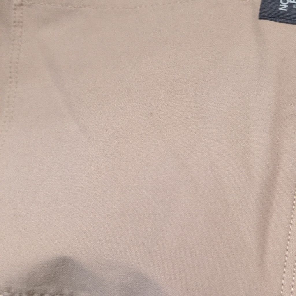The North Face The North Face Beige Shorts Size 40 Size US 40 / EU 56 - 7 Thumbnail
