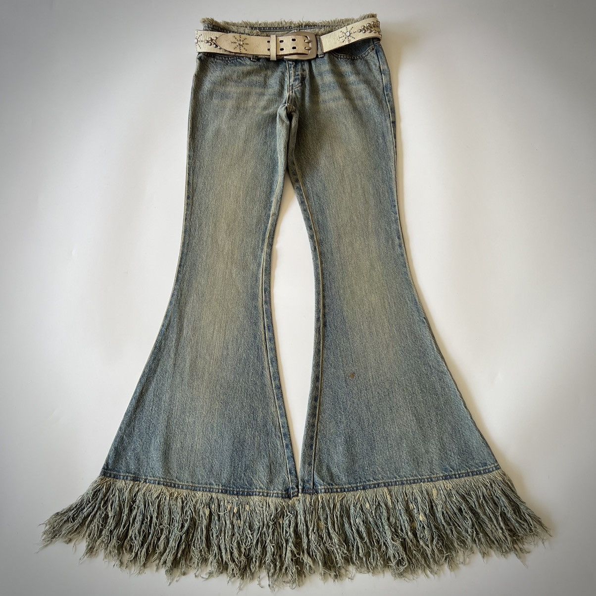 GOA GOA Low-Rise Frayed Hem Bell Bottom Jeans 2000s Size 29" - 1 Thumbnail