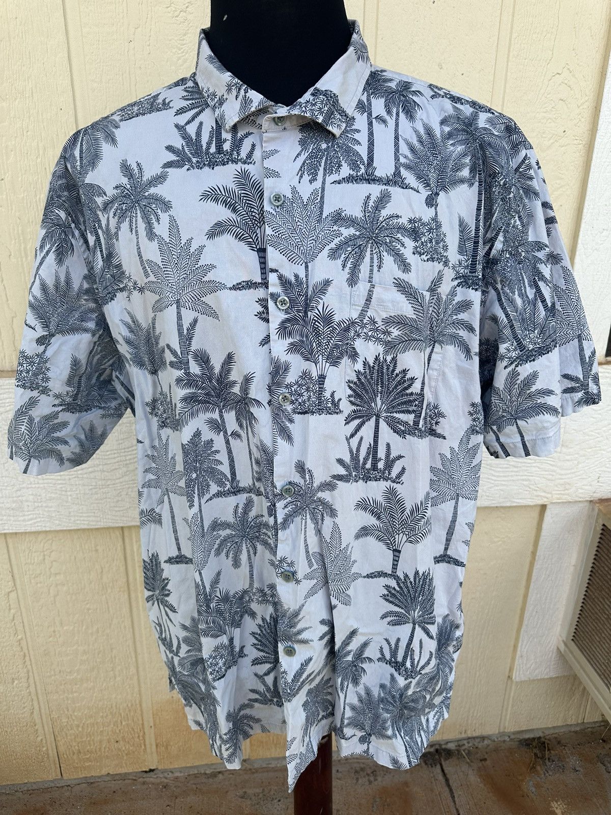 Tori Richard Tori Richard Hawaiian Palm Tree White Full Button Men's 2XL Size US XXL / EU 58 / 5 - 1 Thumbnail