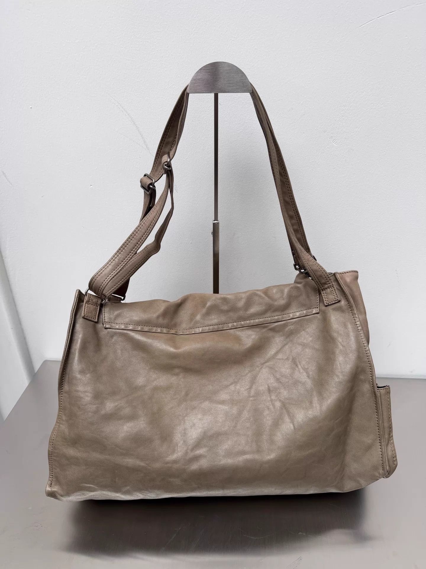 Yohji Yamamoto Yohji Yamamoto Y's Horse Leather Beige Flap 2way Crossbody Size ONE SIZE - 6 Thumbnail