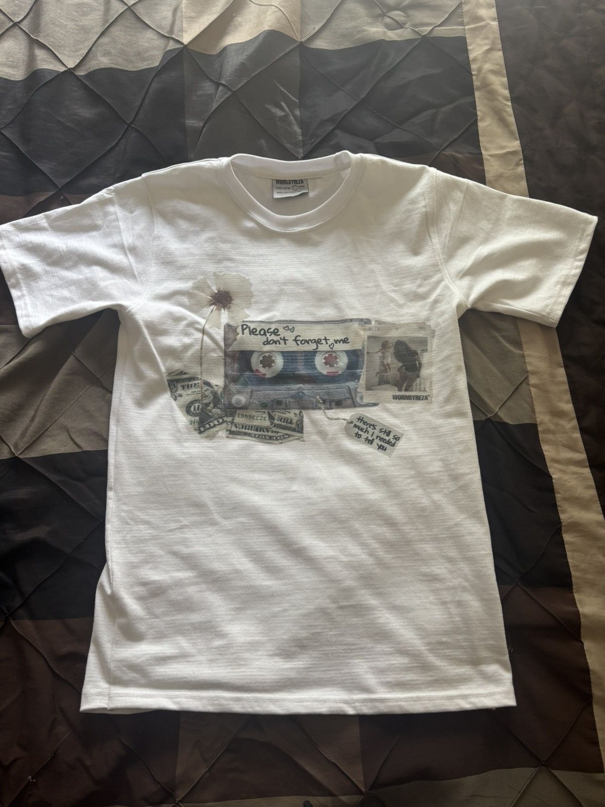 Other Wornbyreza tshirt “please don’t forget me” Size US S / EU 44-46 / 1 - 1 Thumbnail