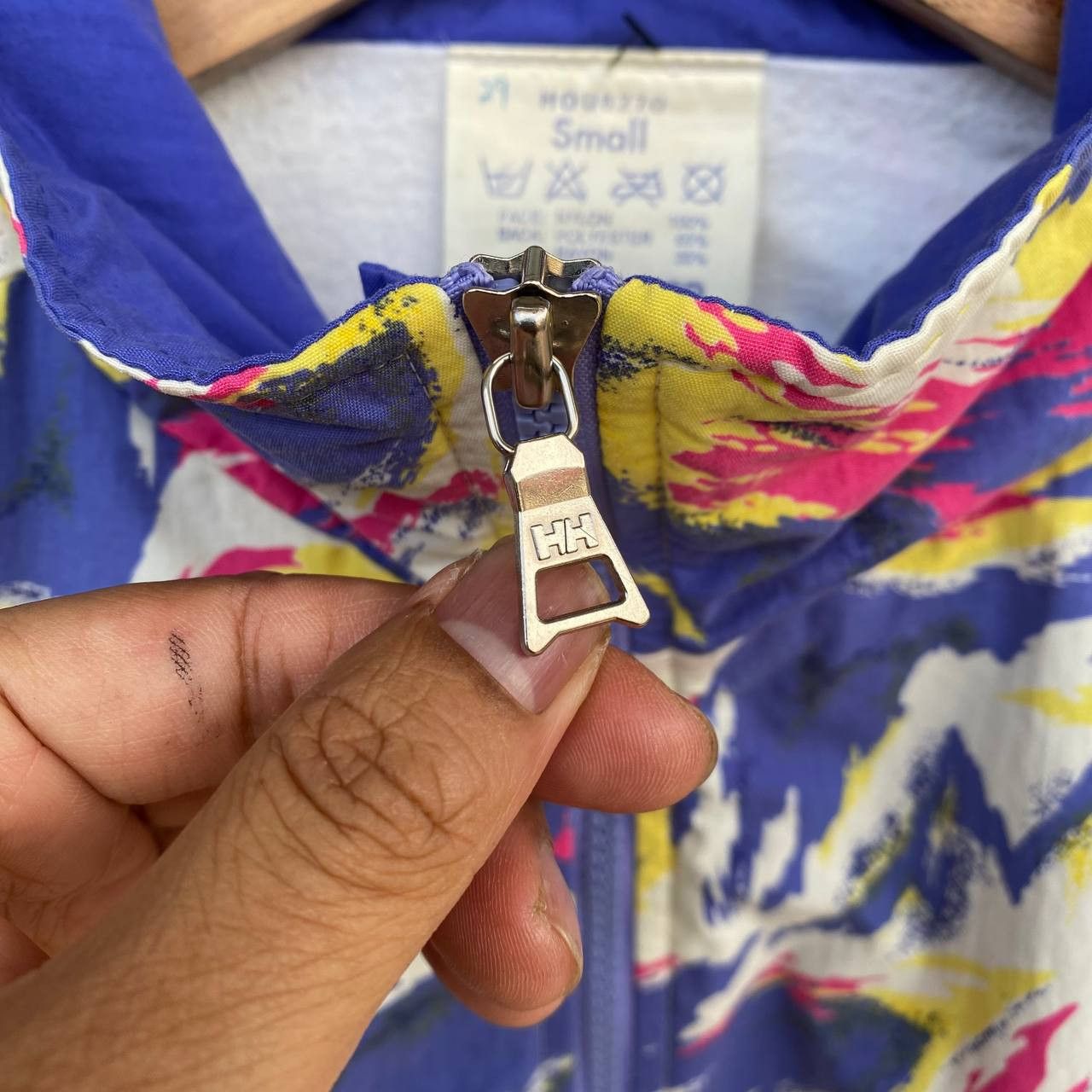 Helly Hansen Vintage 90s Helly Hansen"Sea Life"Abstract Neon Brushstroke Size US S / EU 44-46 / 1 - 11 Thumbnail