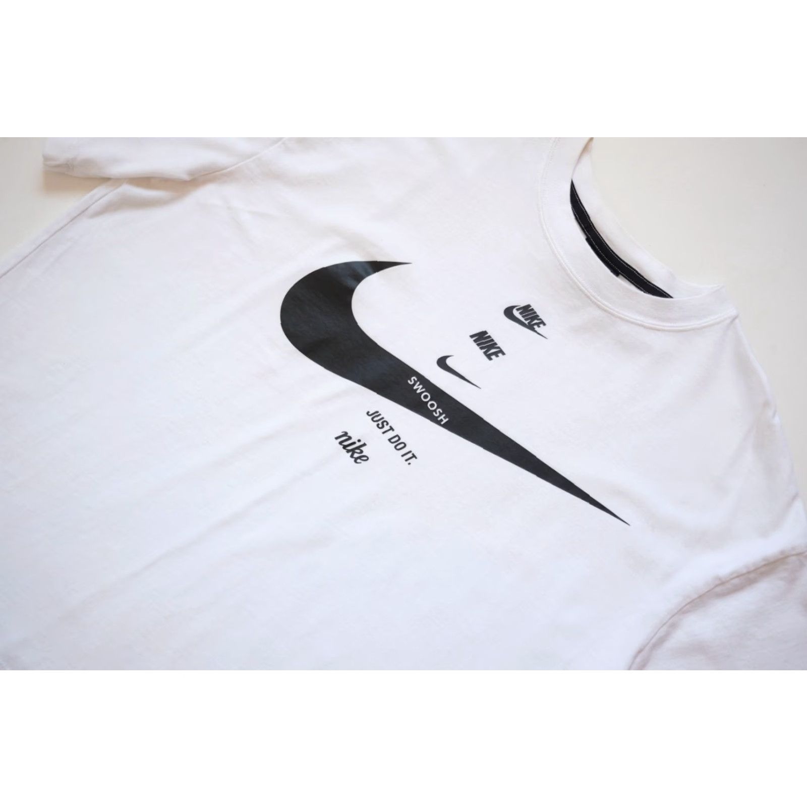 Nike VINTAGE Nike SWOOSH SPORTWEAR ACTIVE RETRO Y2K WHITE GRAPHIC BOXY T SHIRT SZ L Size US L / EU 52-54 / 3 - 5 Thumbnail