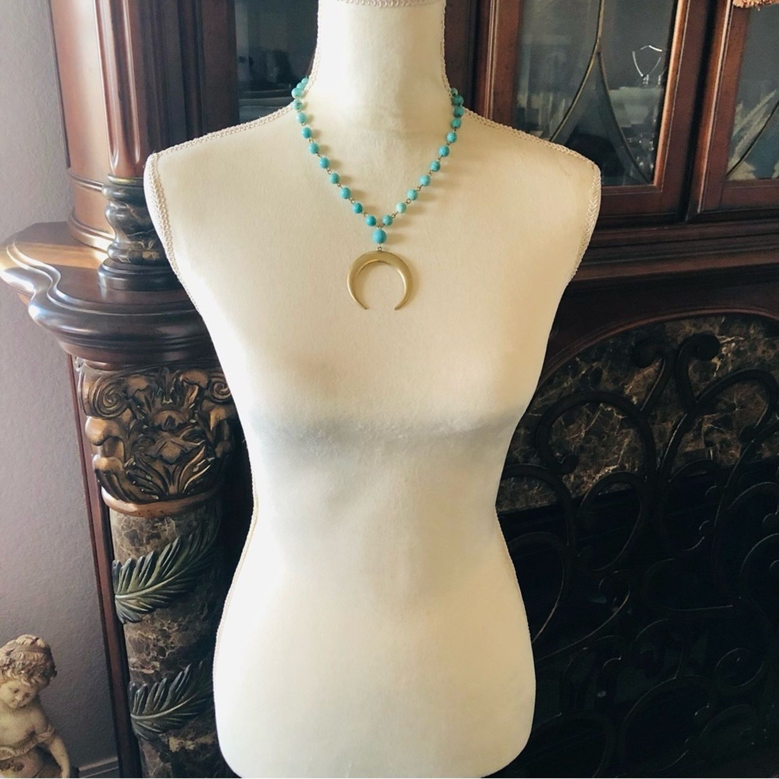 Jewelry Genuine howlite stone beaded chain moon pendant necklace Size ONE SIZE - 6 Thumbnail