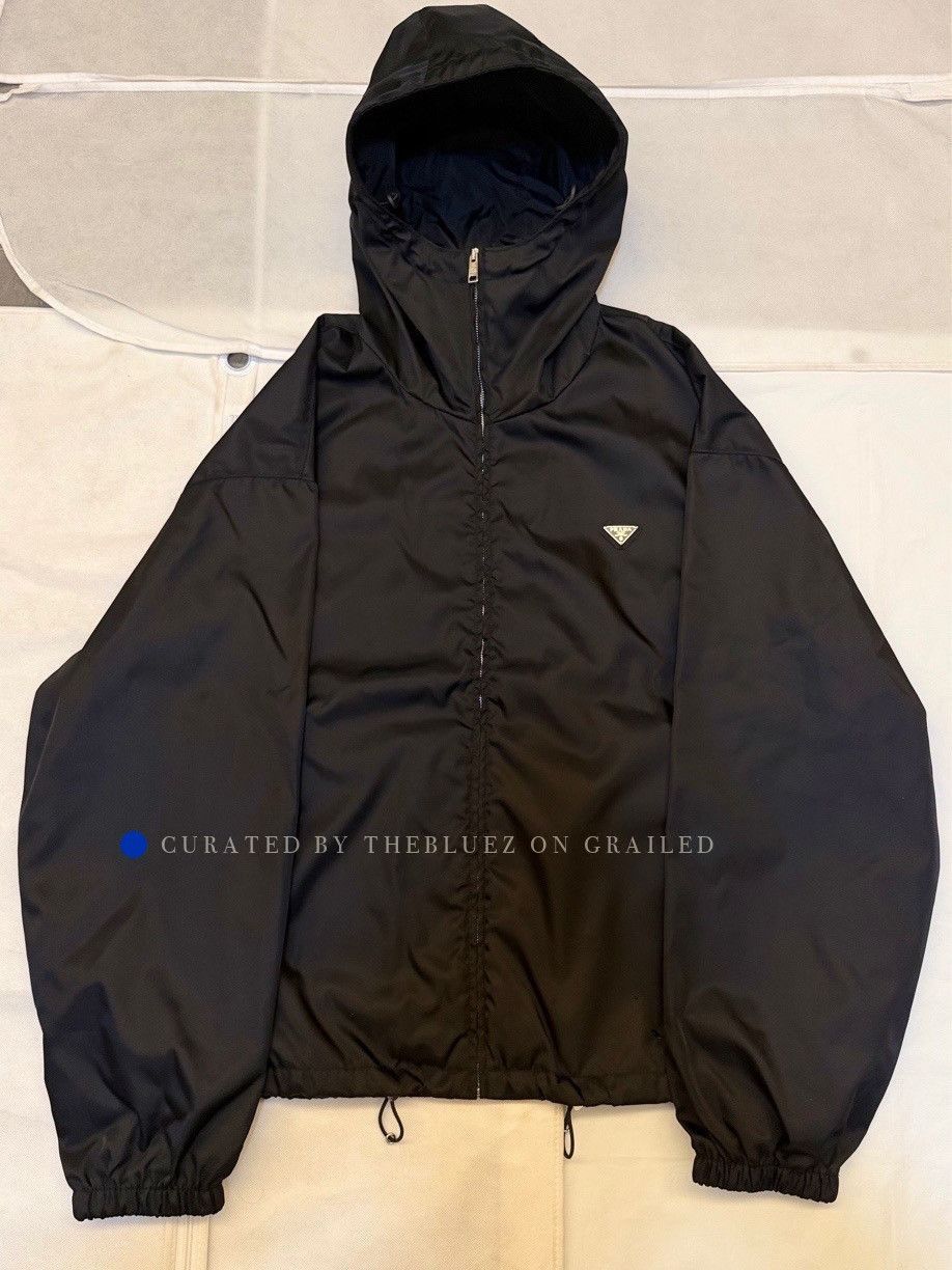 Prada Logo Hooded Jacket in Black Size US L / EU 52-54 / 3 - 1 Thumbnail