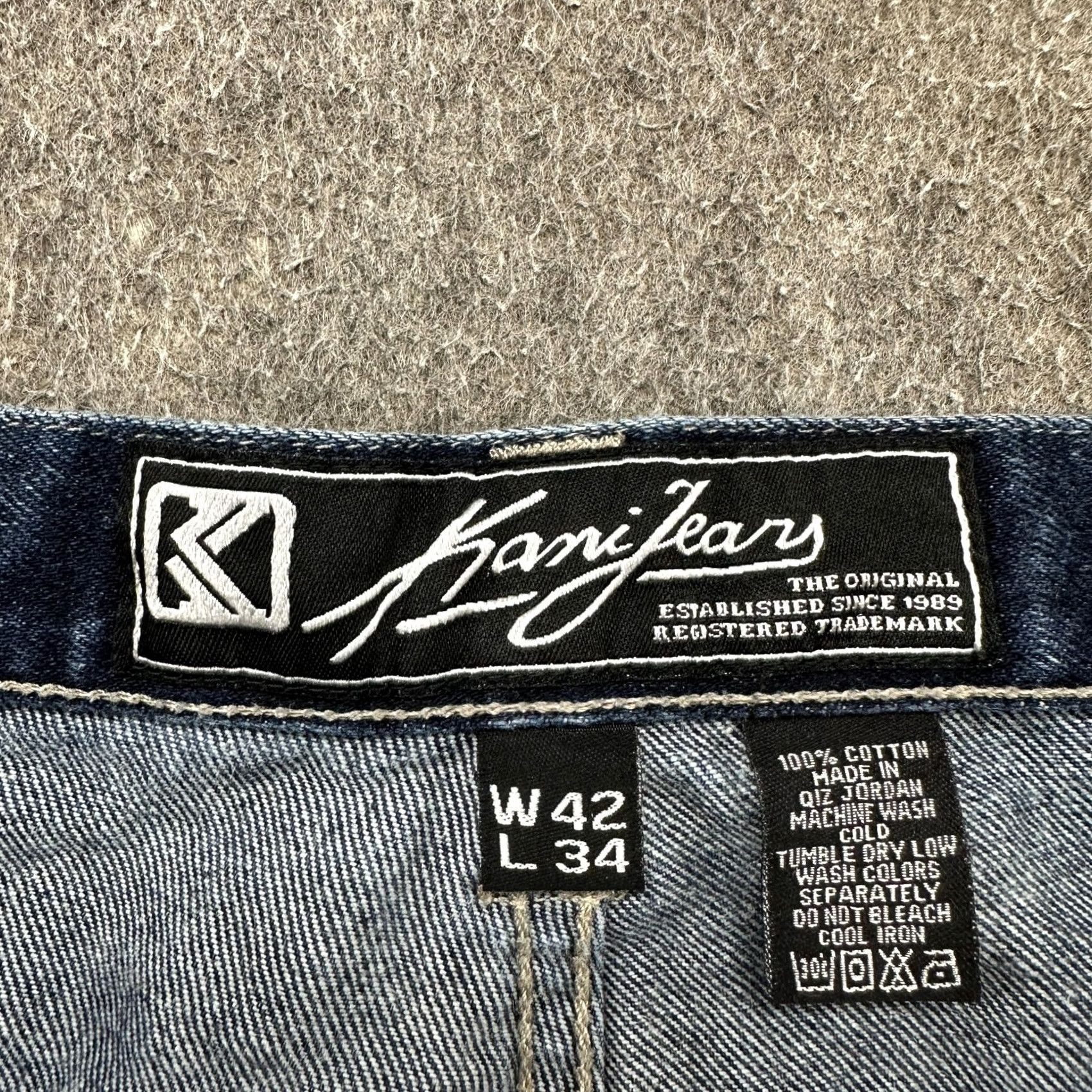 Karl Kani VINTAGE Karl Kani Jeans Mens 42x34 Blue Cargo Dark Wash Skater Loose Baggy 90s Jeans Mens Regular 42 Blue Vintage Classic Casual Western Mens Size US 42 / EU 58 - 6 Thumbnail