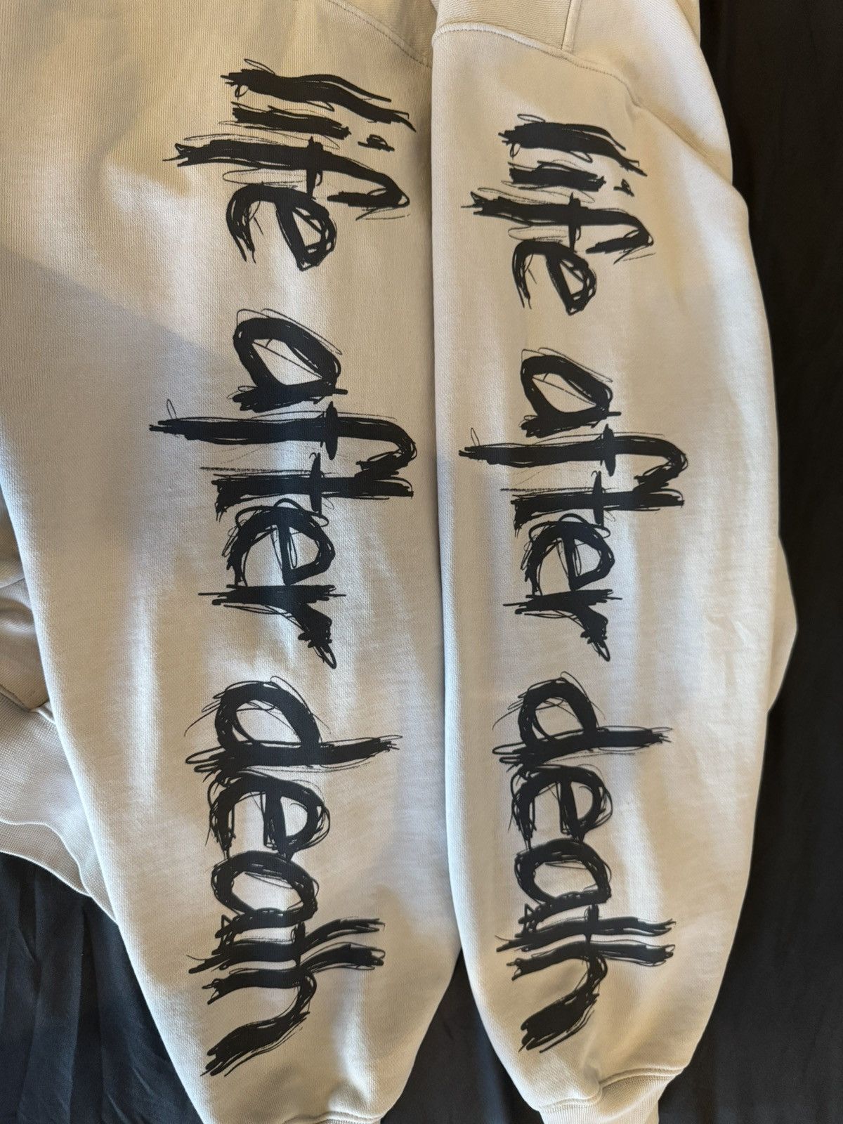 Vetements Vetements World Tour Hoodie Oyster Mushroom Size US S / EU 44-46 / 1 - 6 Thumbnail