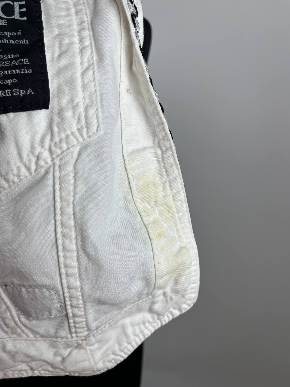 Versace Jeans Couture Vintage Versace Jeans Couture White Denim Vest Made in Italy Size S / US 4 / IT 40 - 7 Thumbnail