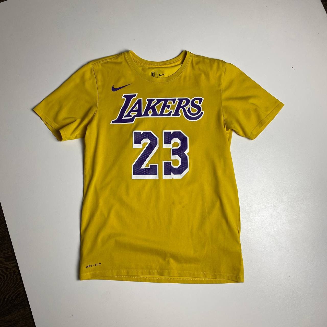 Nike Nike Lakers Lebron James Tshirt Size:S Size US S / EU 44-46 / 1 - 1 Thumbnail