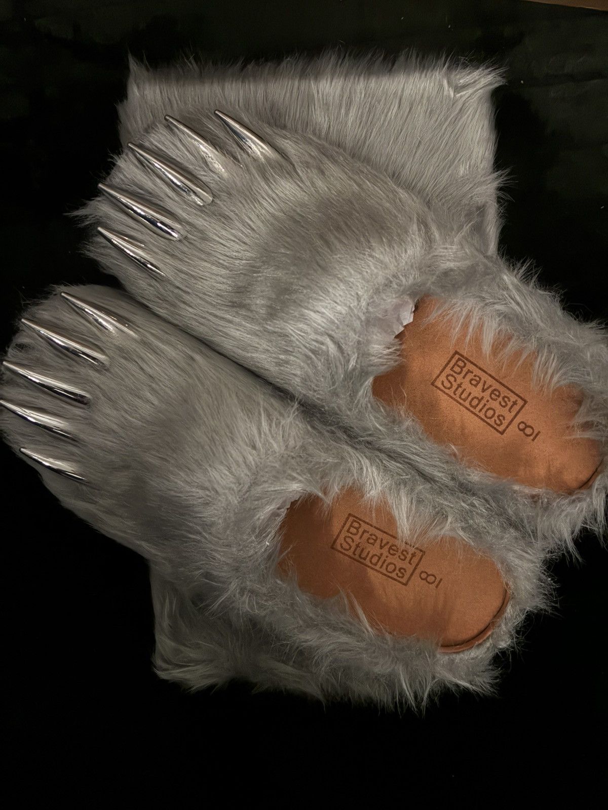 Bravest Studios Bravest Bear Claw Grey Size US 8 / EU 41 - 2 Thumbnail