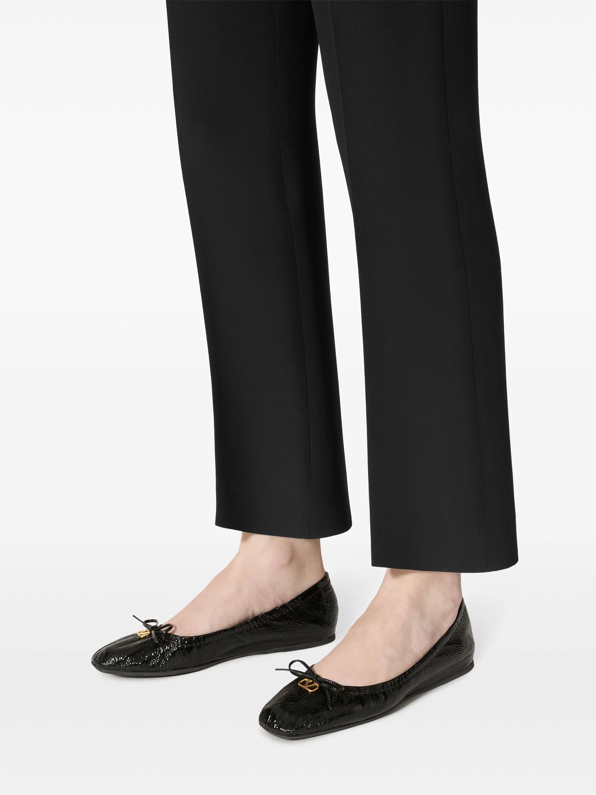 Valentino o1s22i1n0924 Vlogo Signature Patent Leather Flats Size US 7 / IT 37 - 6 Thumbnail