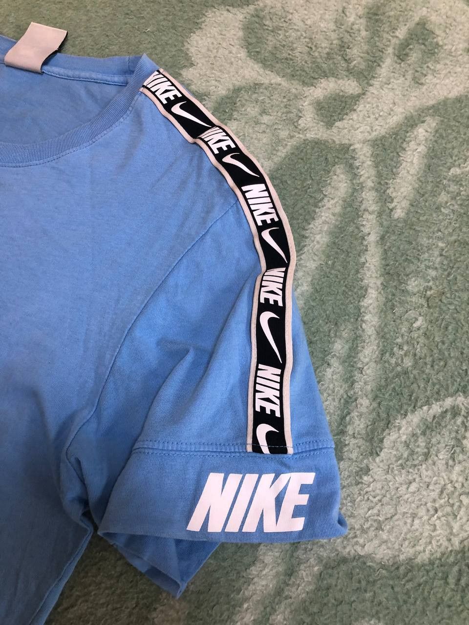 Nike Nike Mens Logo T Shirt Short Sleeve Cotton Casual Crew Tee Size US S / EU 44-46 / 1 - 7 Thumbnail