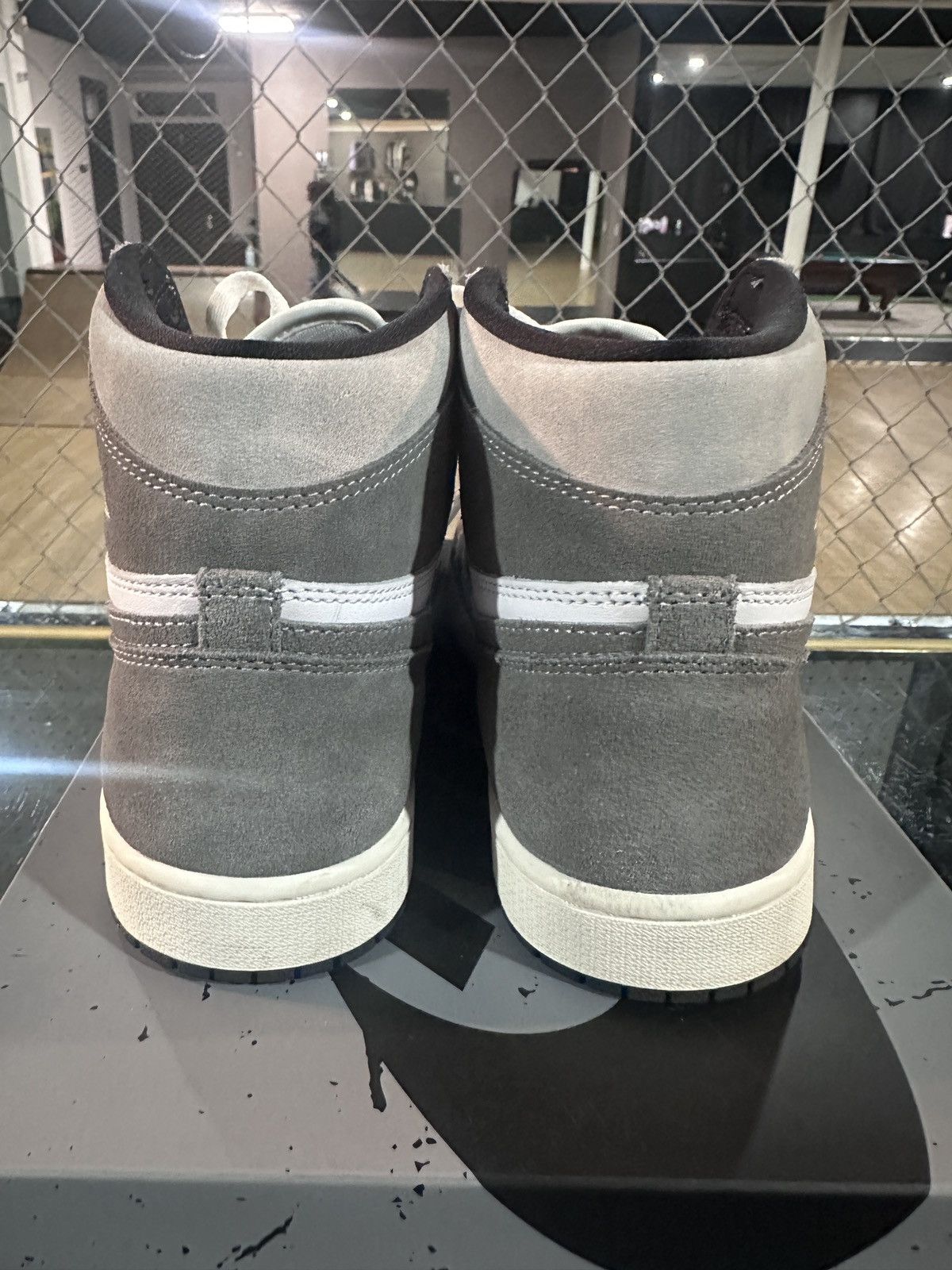 Jordan Brand × Nike Jordan 1 Retro High Washed Black Size US 11 / EU 44 - 4 Thumbnail