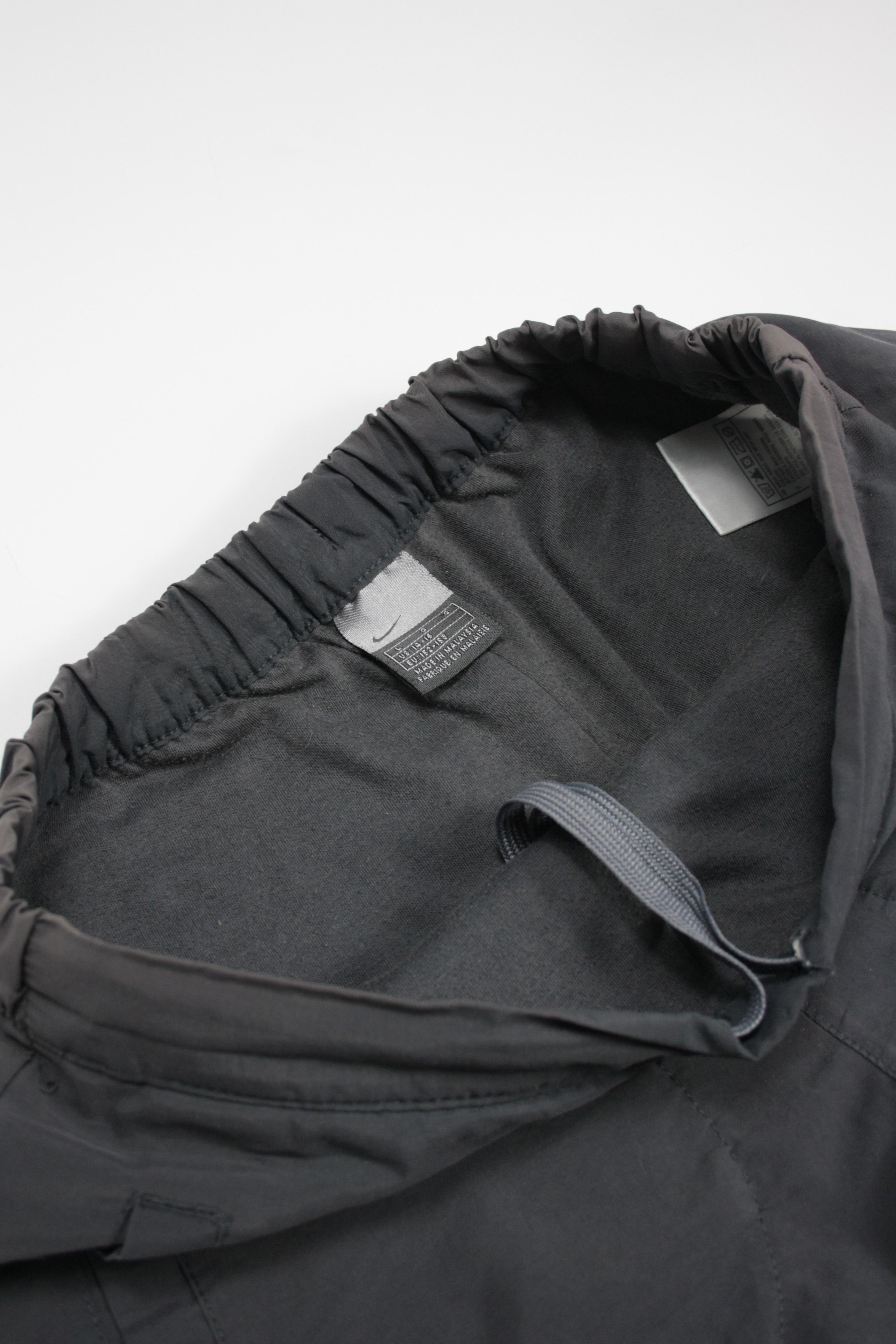 Japanese Brand × Nike × Vintage Nike 00s Vintage Women's Tech Nylon Windbreaker Lined Pants Size 36" / US 14 / IT 50 - 7 Thumbnail