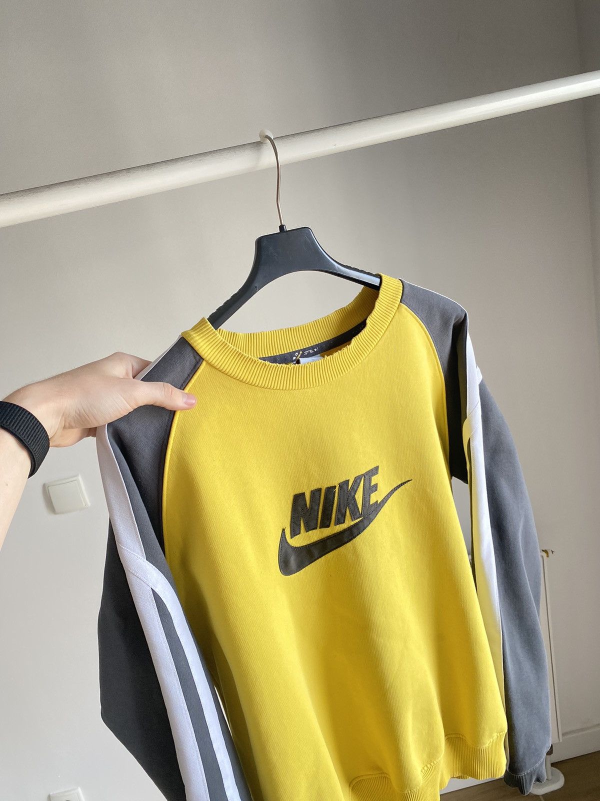 Nike Vintage Y2K Nike Sweatshirt Size US L / EU 52-54 / 3 - 5 Thumbnail