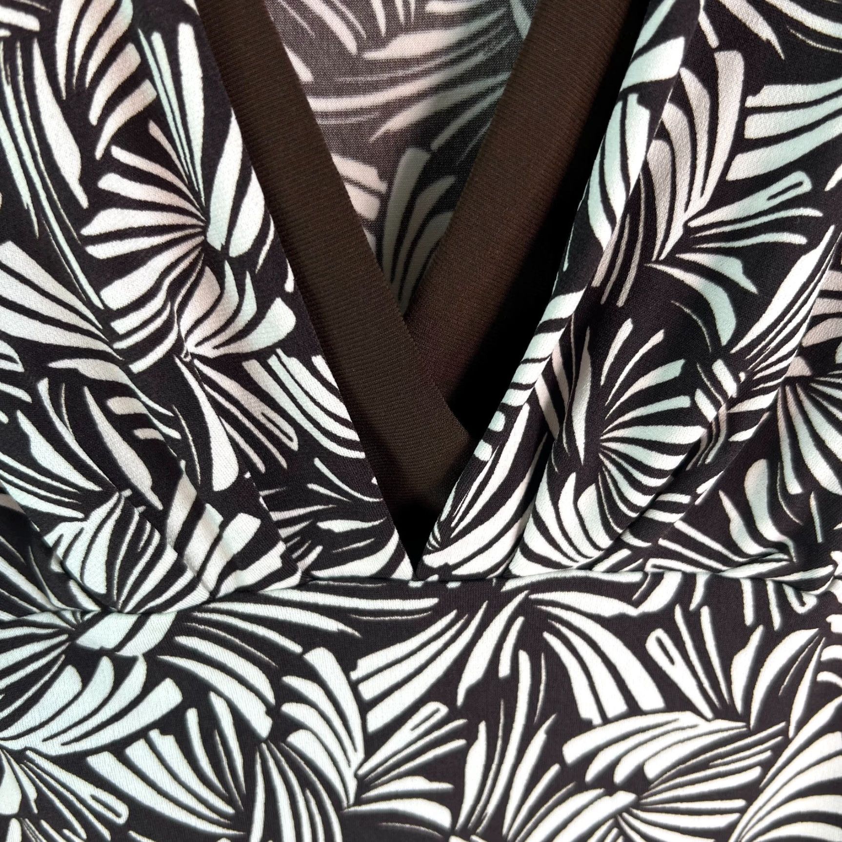 Vintage Vol.1 Womens Tank Top Black Sleeveless Printed V Neck Pullover Size Medium Size M / US 6-8 / IT 42-44 - 3 Thumbnail