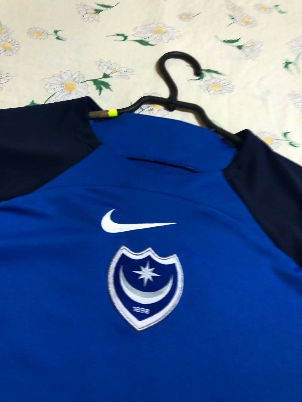 Nike Vintage Nike Football Training Jersey Size US L / EU 52-54 / 3 - 5 Thumbnail