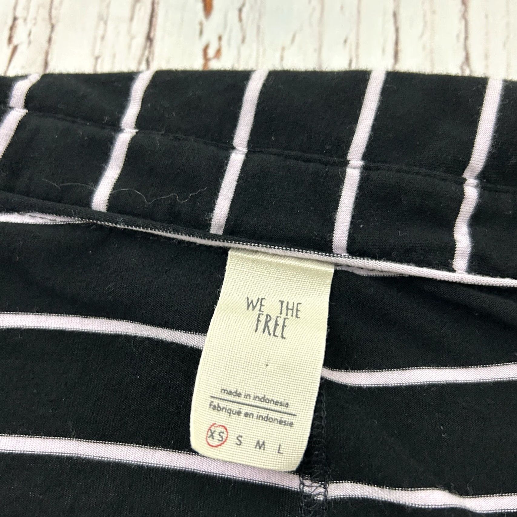 Vintage We The Free Striped Long Sleeve Collared Open Front Top XS Black Women Blouse Size XS / US 0-2 / IT 36-38 - 2 Thumbnail