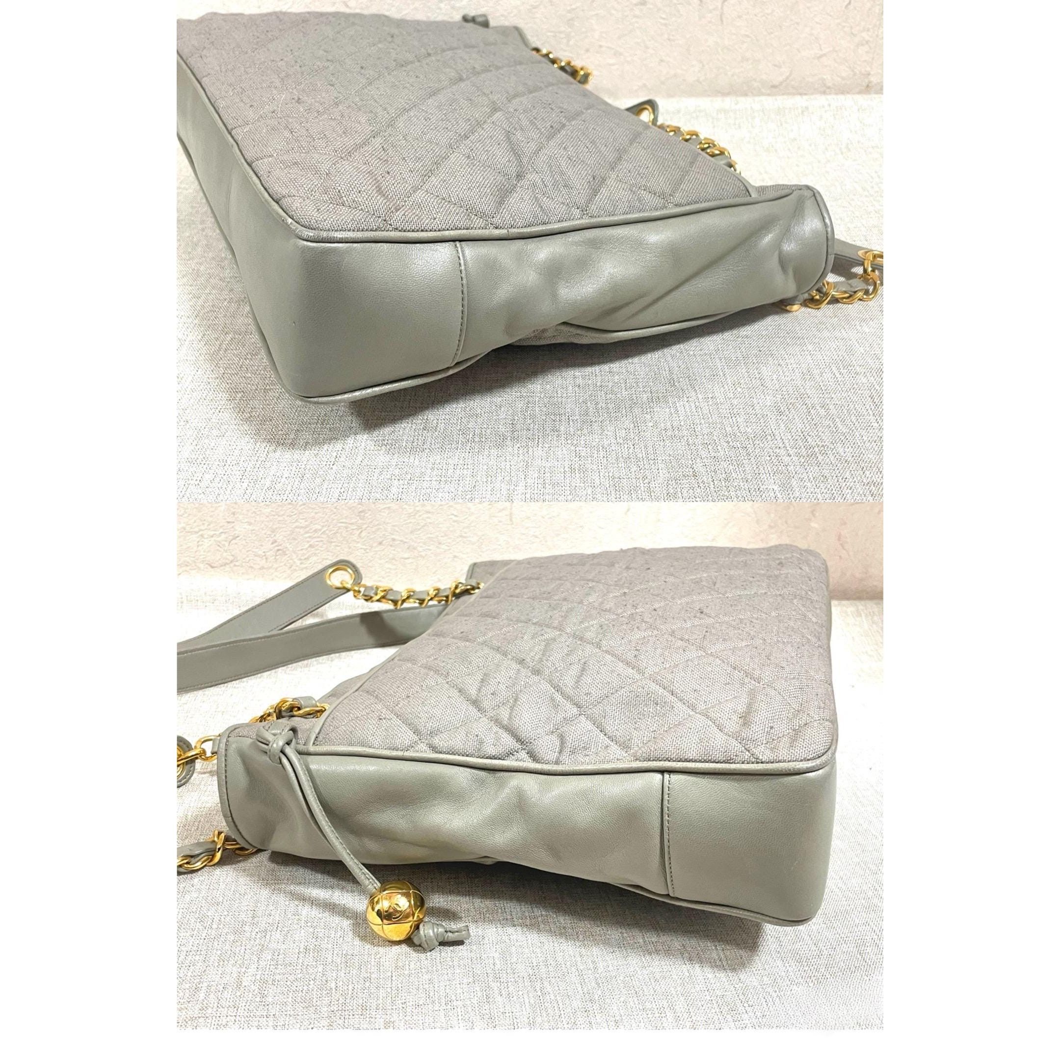 Chanel Vintage CHANEL taupe grey canvas and lambskin shoulder tote Size ONE SIZE - 9 Thumbnail